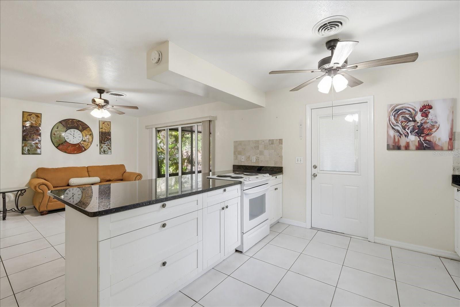 2101 W KYRA DR, TAMPA, FL, 33612
