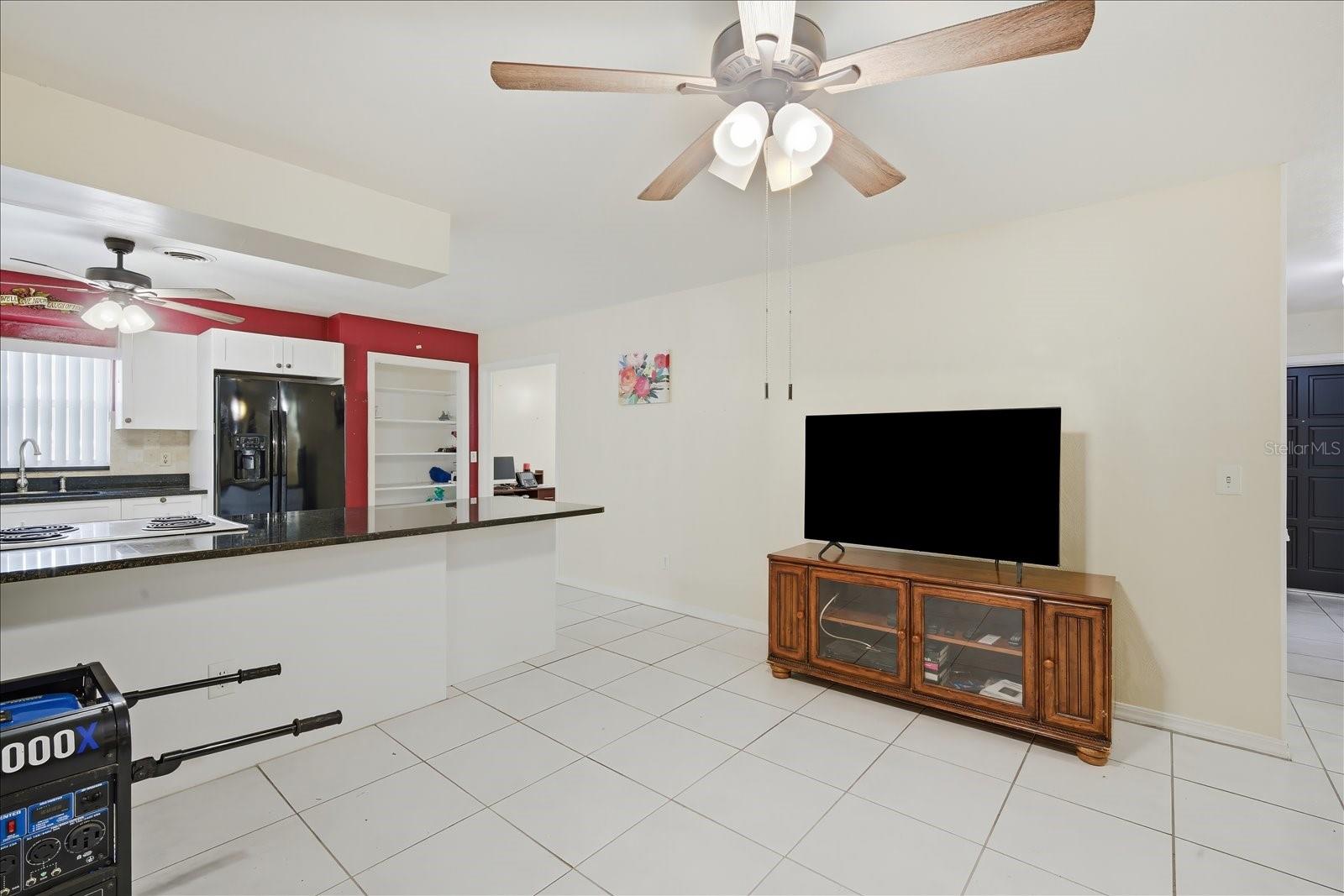 2101 W KYRA DR, TAMPA, FL, 33612