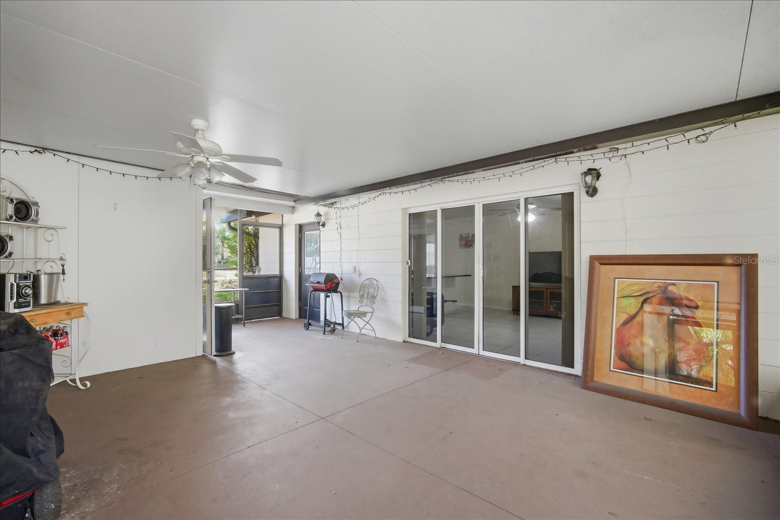 2101 W KYRA DR, TAMPA, FL, 33612