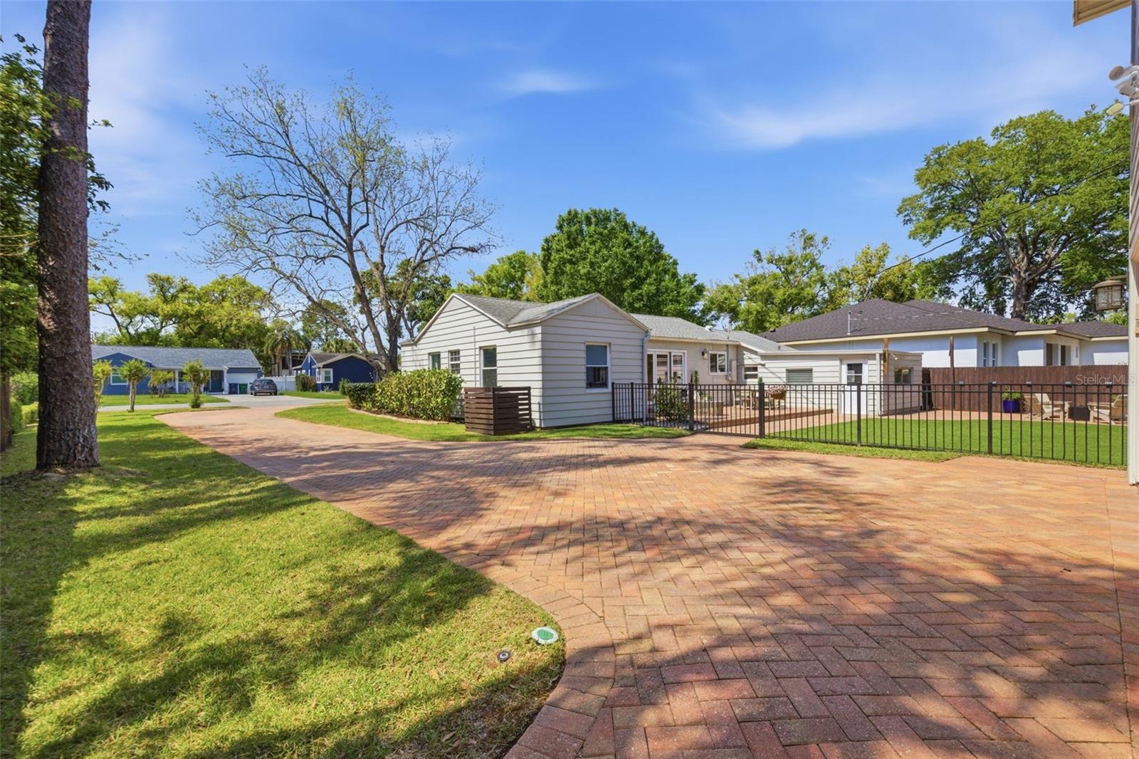 921 CORNELIUS AVE, TAMPA, FL, 33603