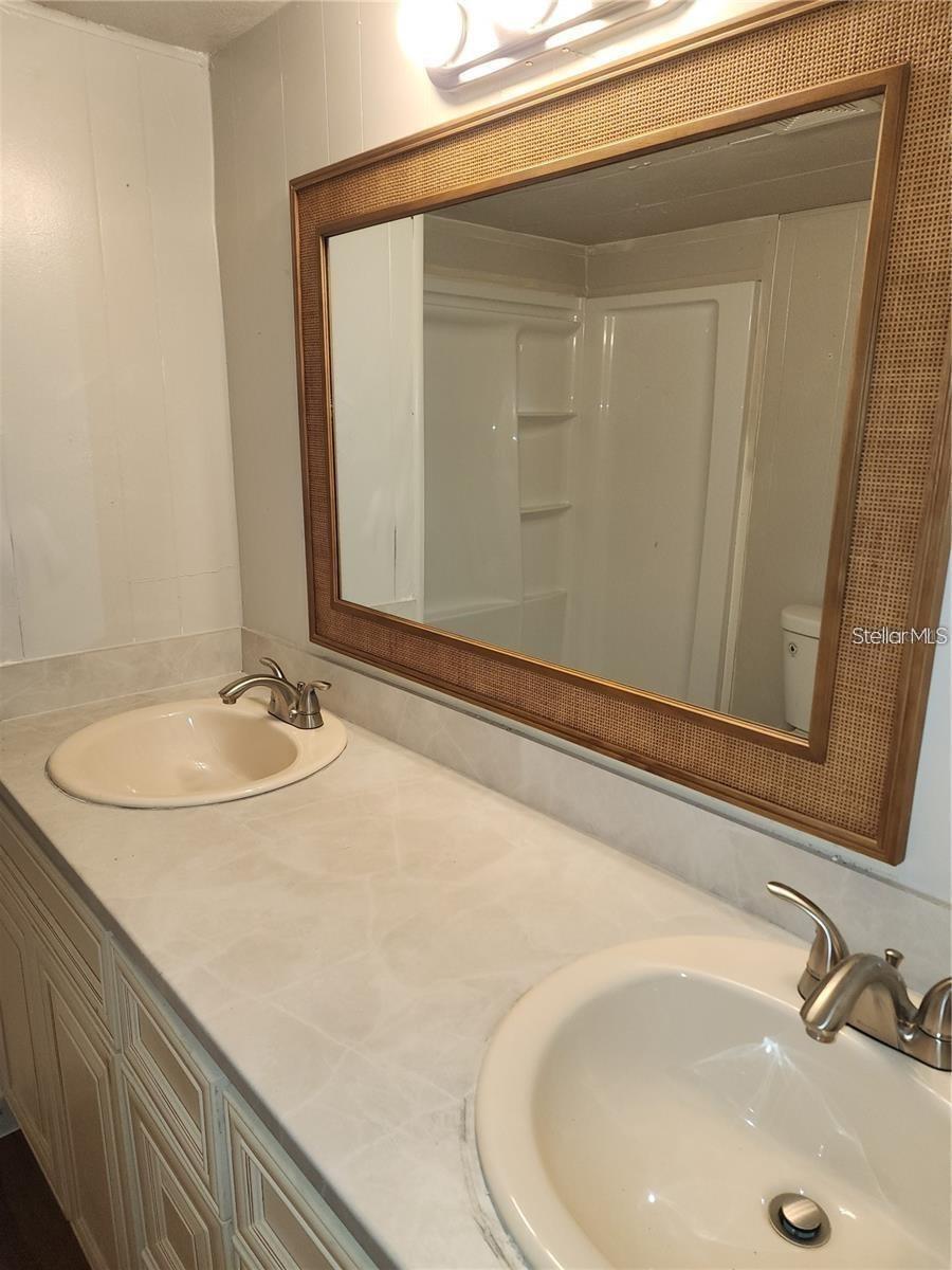 A4682352 Property Photo