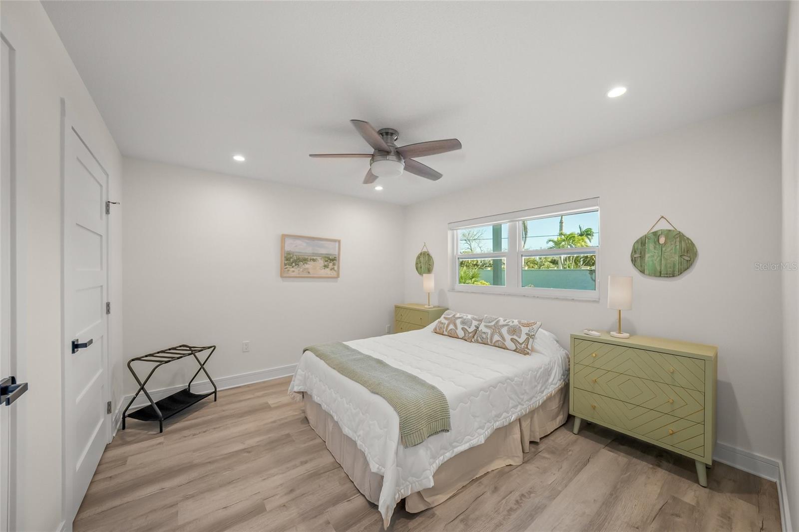 A4682353 Property Photo