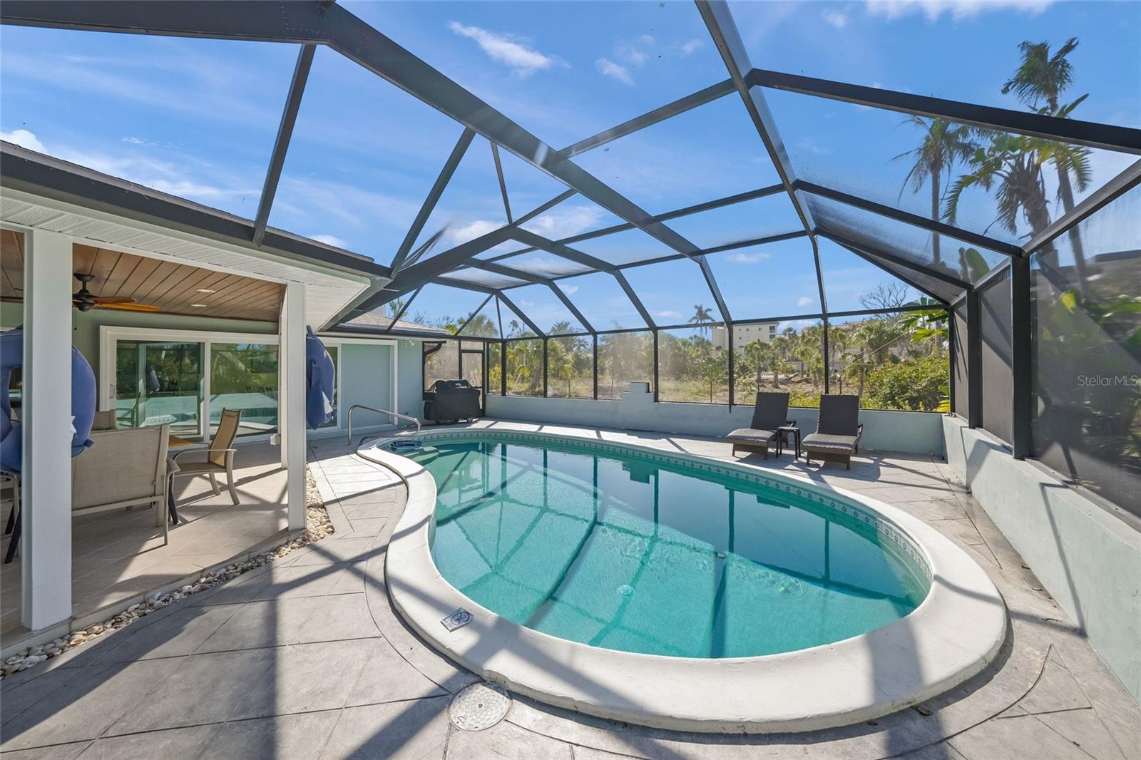 A4682353 Property Photo