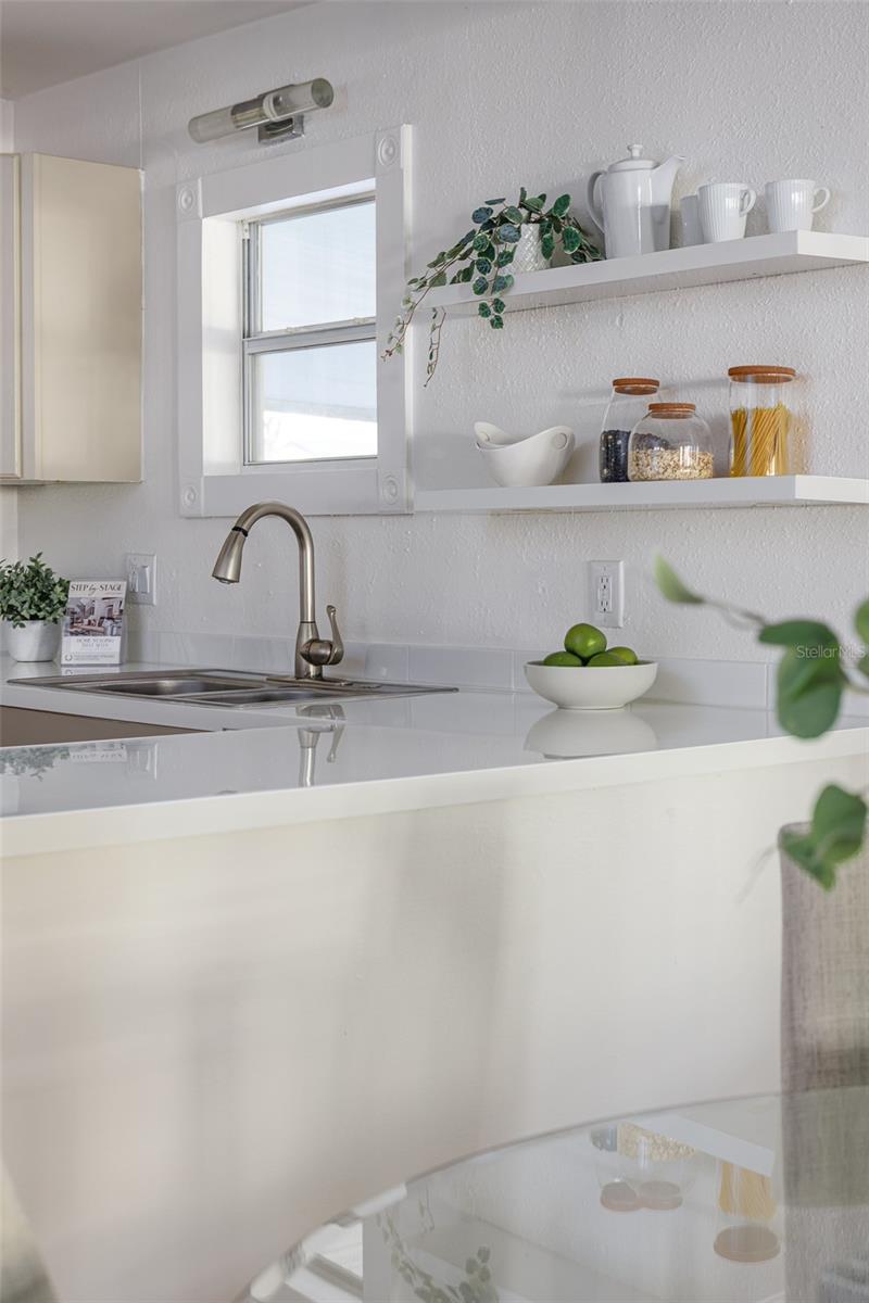 516 WALNUT ST, AUBURNDALE, FL, 33823