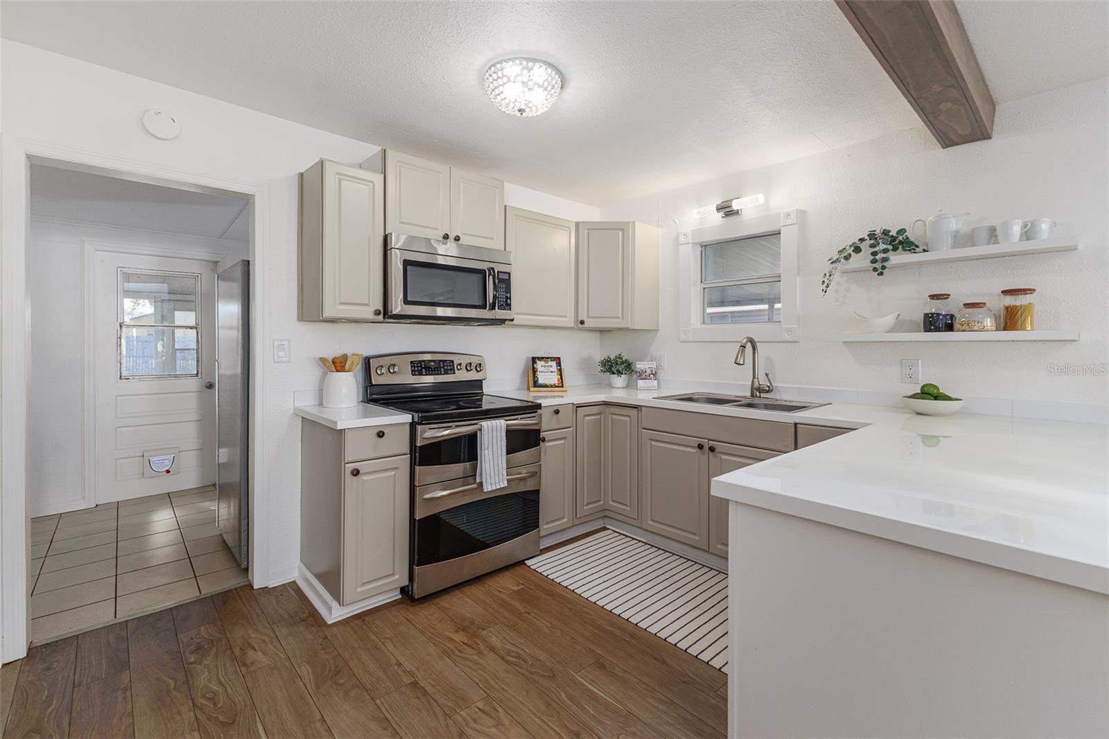 516 WALNUT ST, AUBURNDALE, FL, 33823