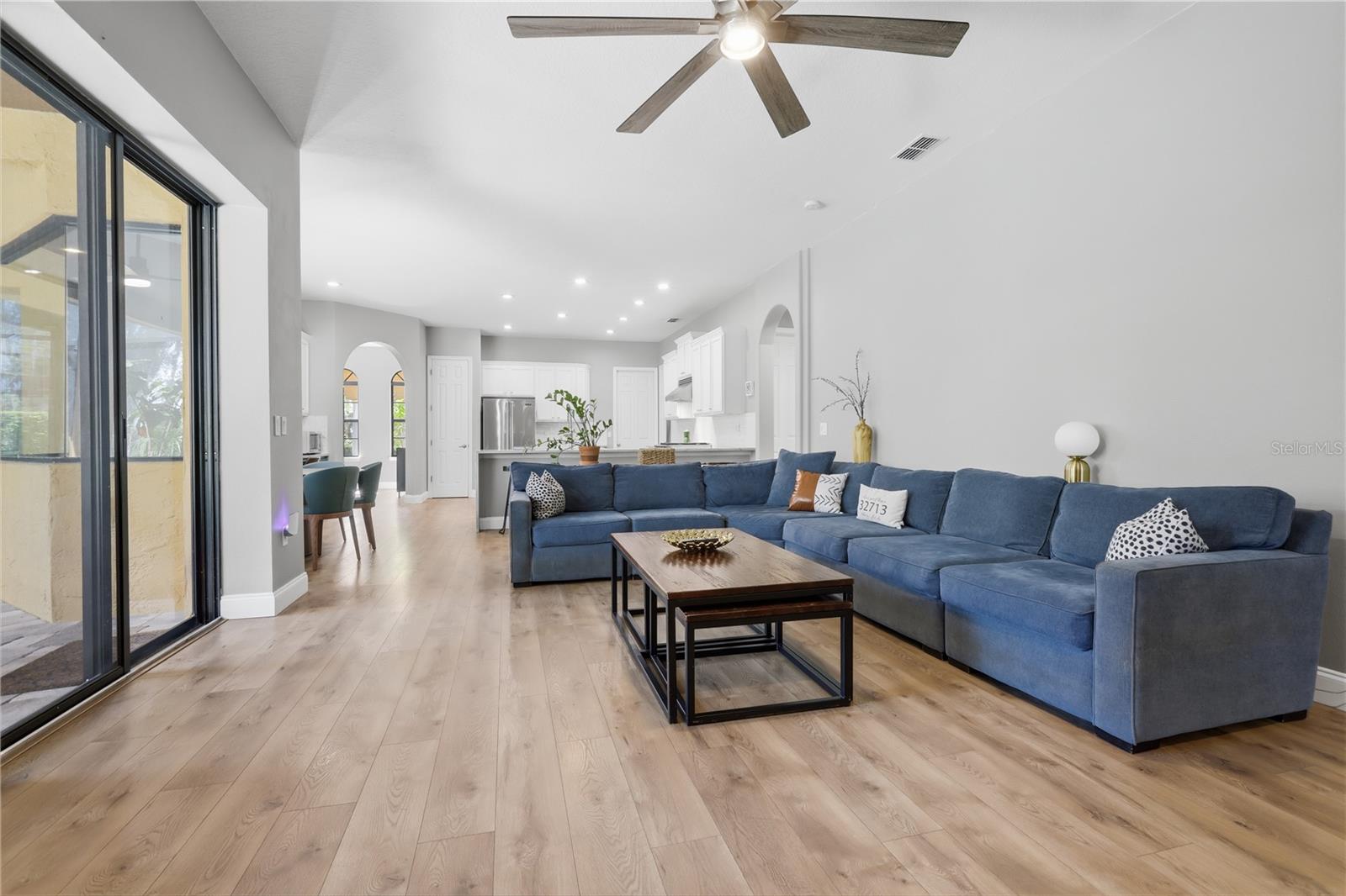 111 SAN LUCIA DR, DEBARY, FL, 32713