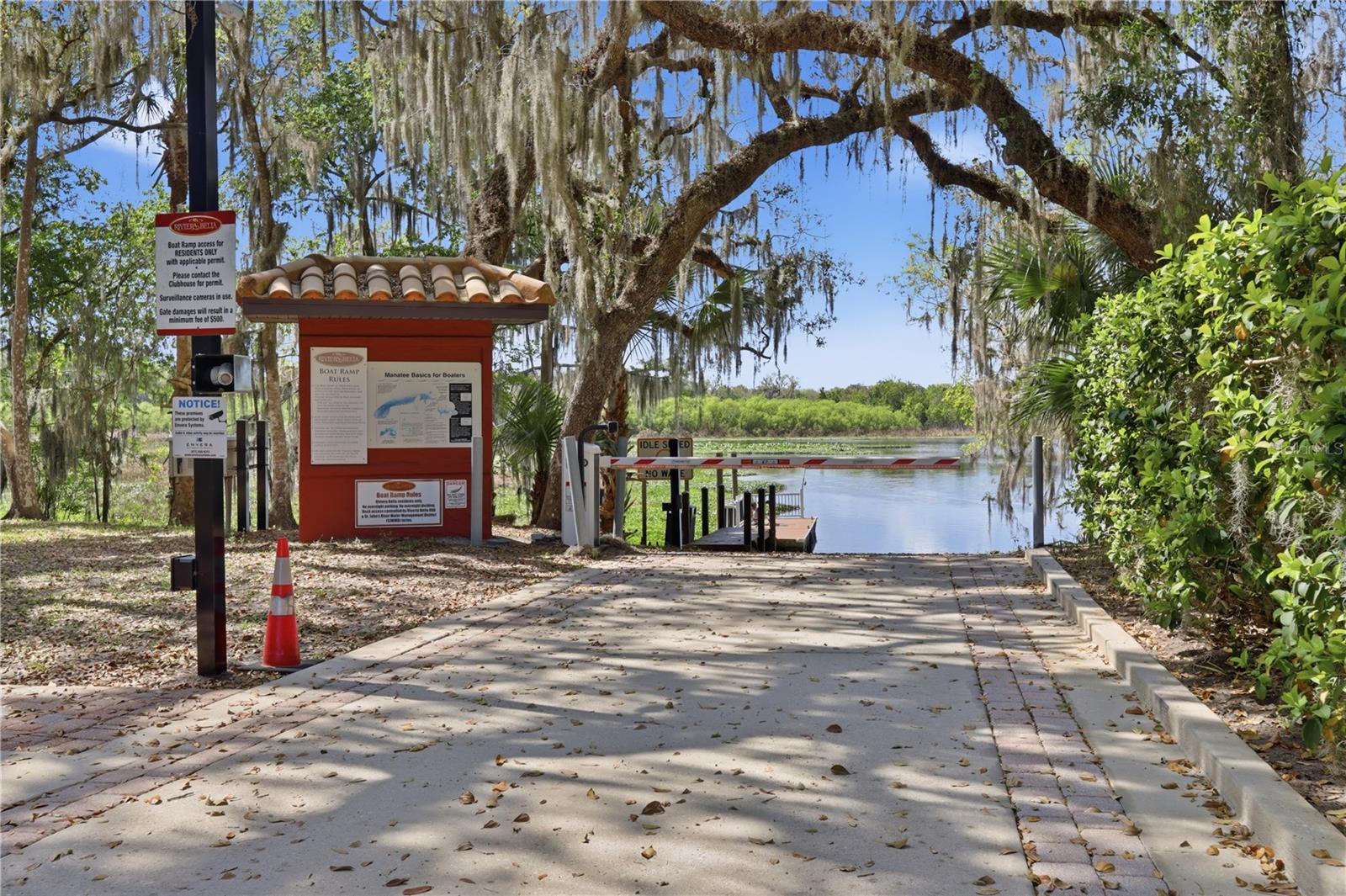 111 SAN LUCIA DR, DEBARY, FL, 32713