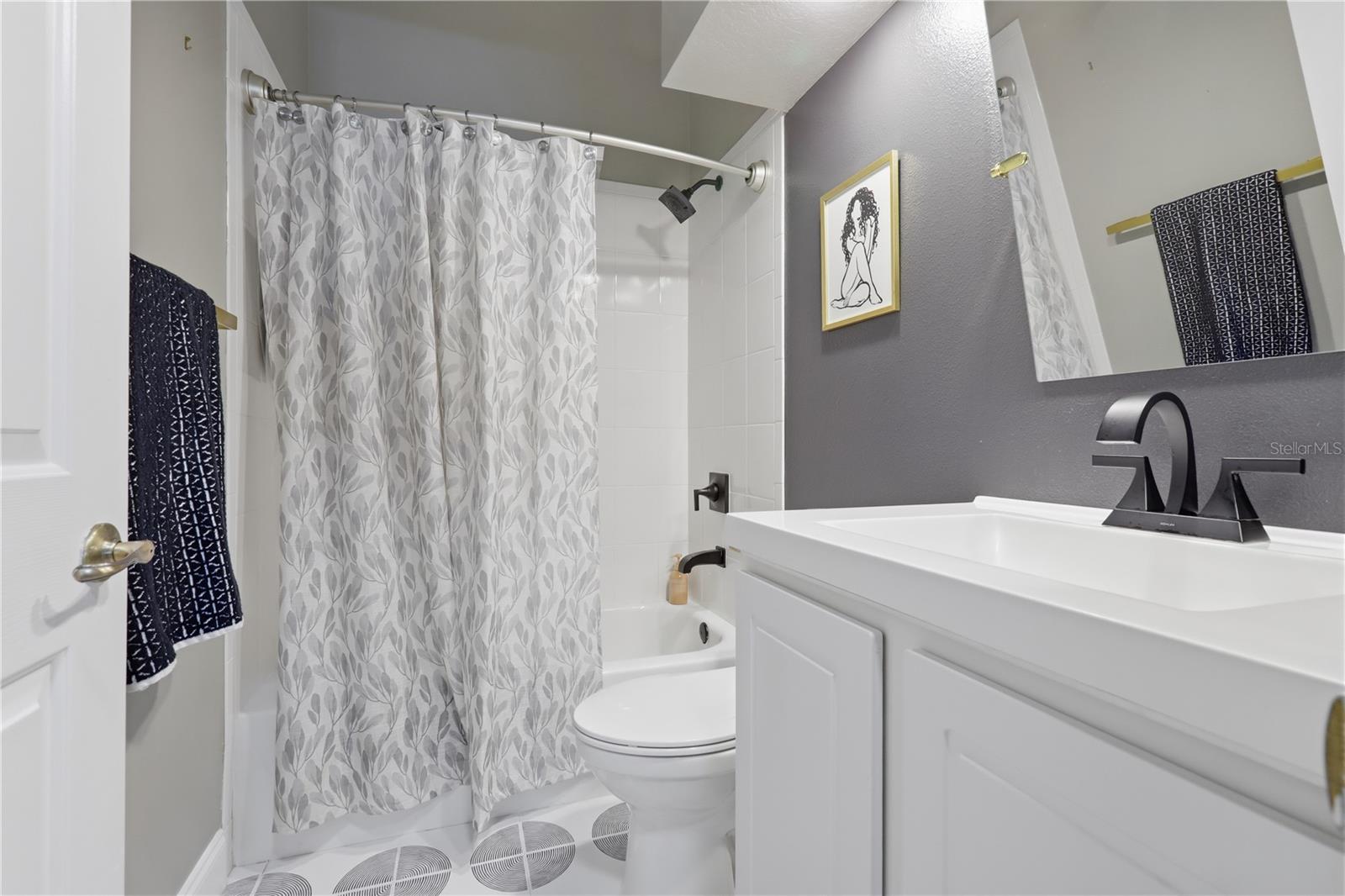 111 SAN LUCIA DR, DEBARY, FL, 32713