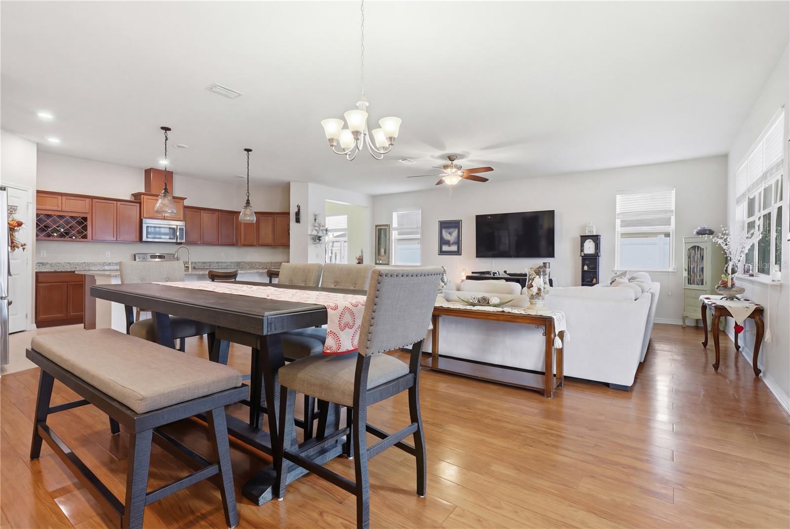 129 ALEXANDRIA CIR, DELAND, FL, 32724