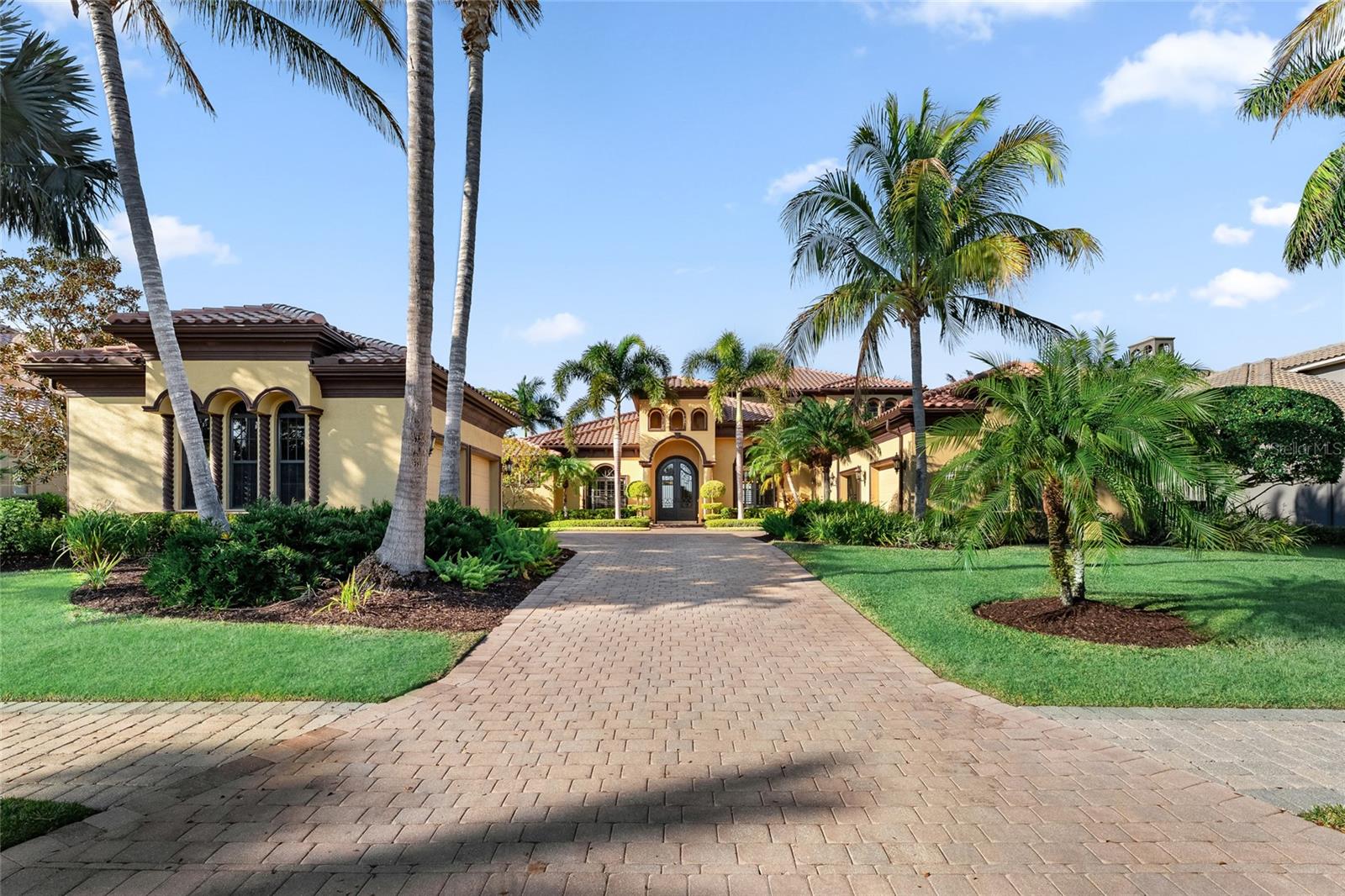 A4682382 Property Photo