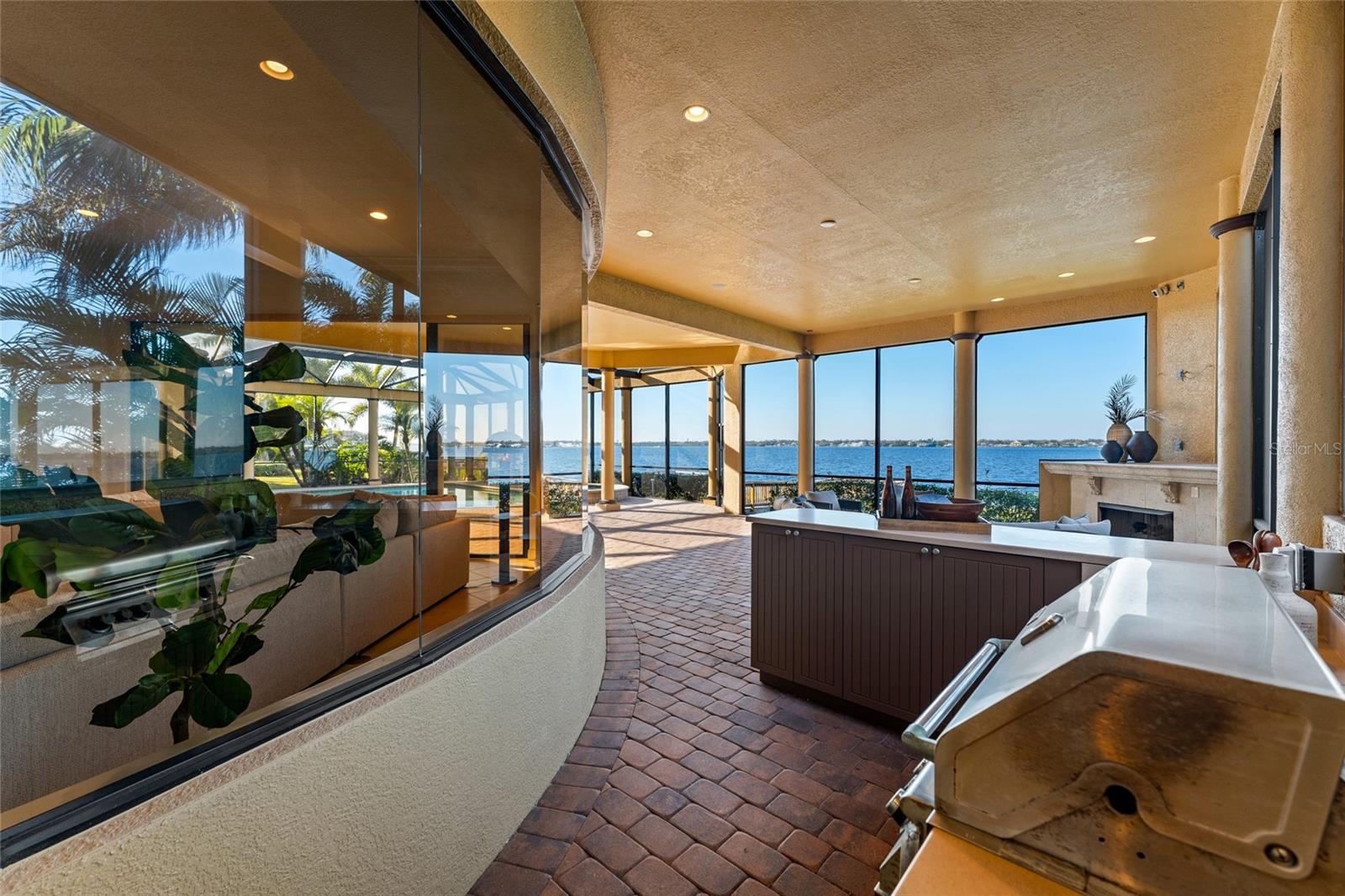 A4682382 Property Photo