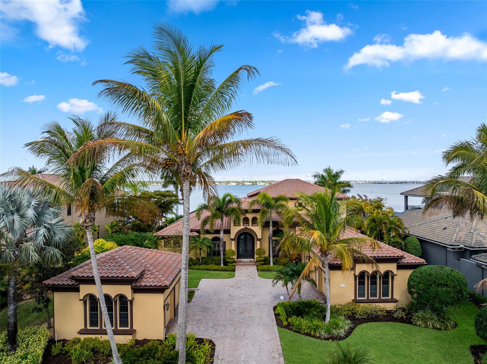 A4682382 Property Photo