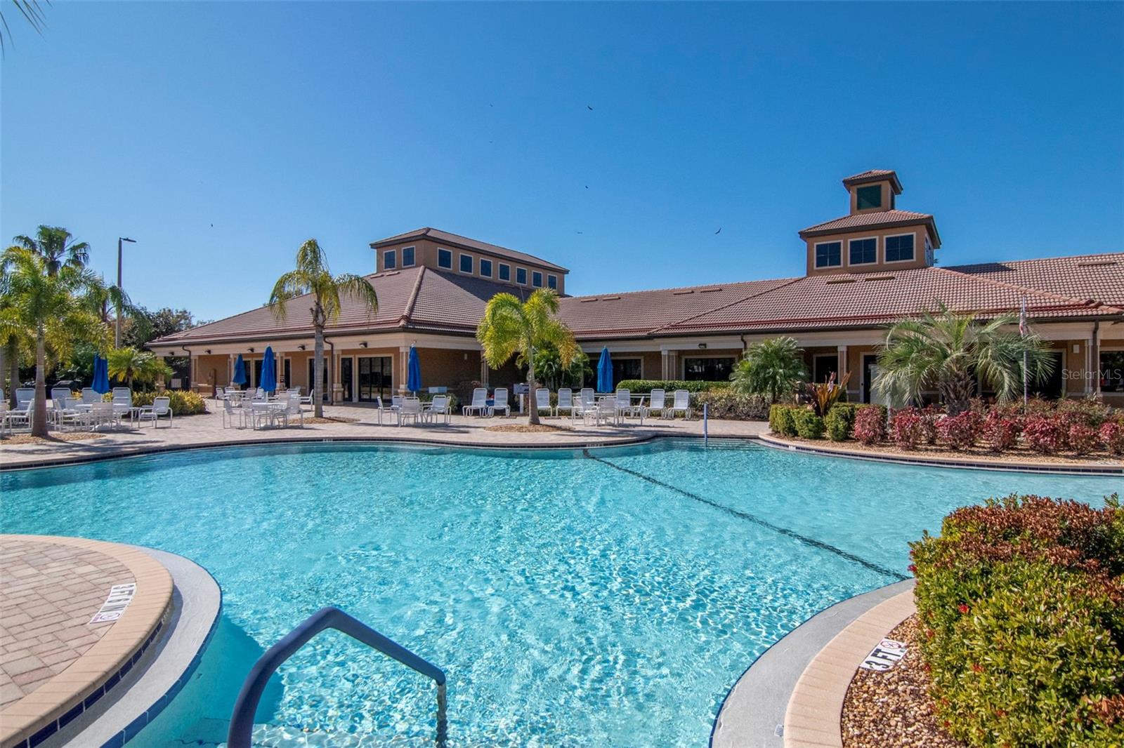 Resort Style Pool and Amenities