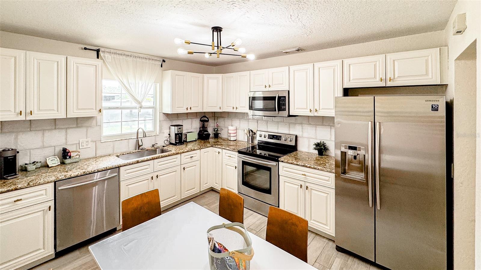 609 E LOUISIANA AVE, TAMPA, FL, 33603
