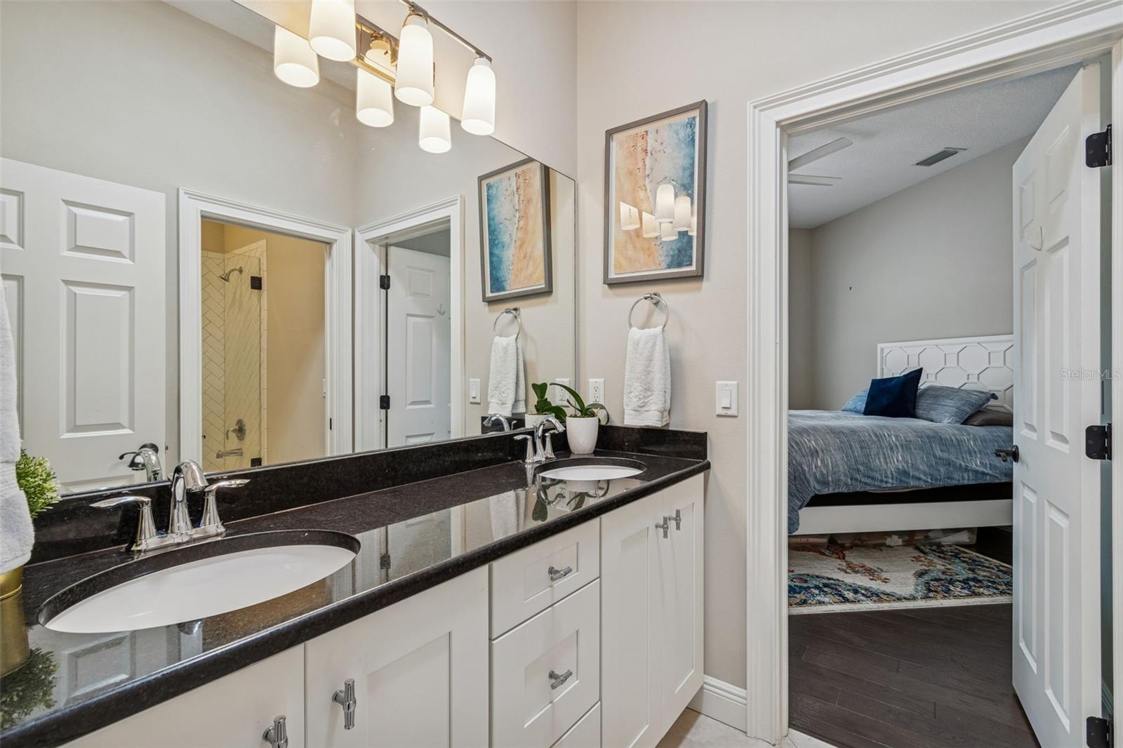 TB8475871 Property Photo