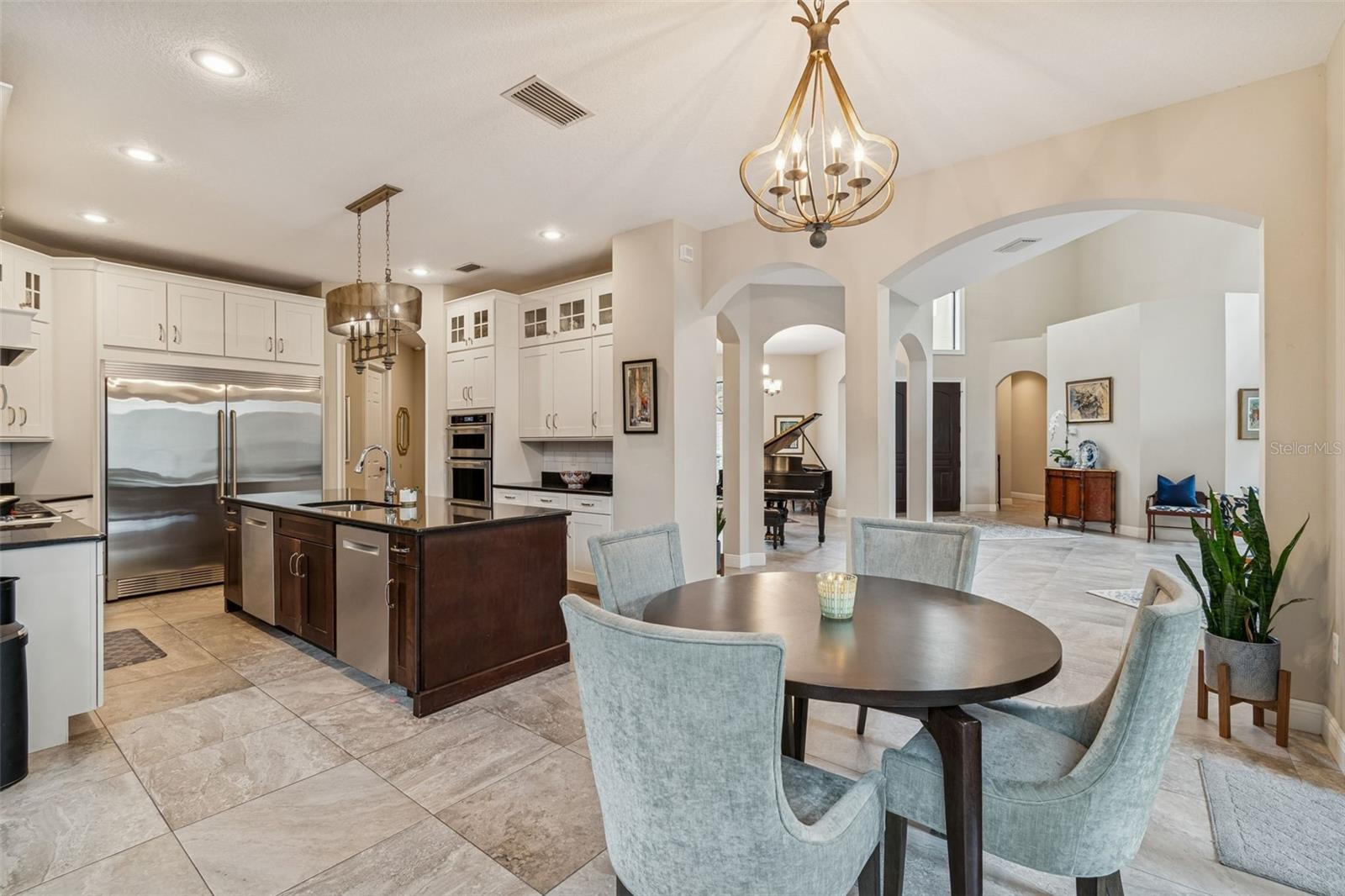 TB8475871 Property Photo