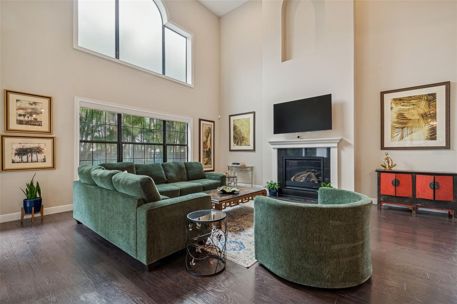 TB8475871 Property Photo