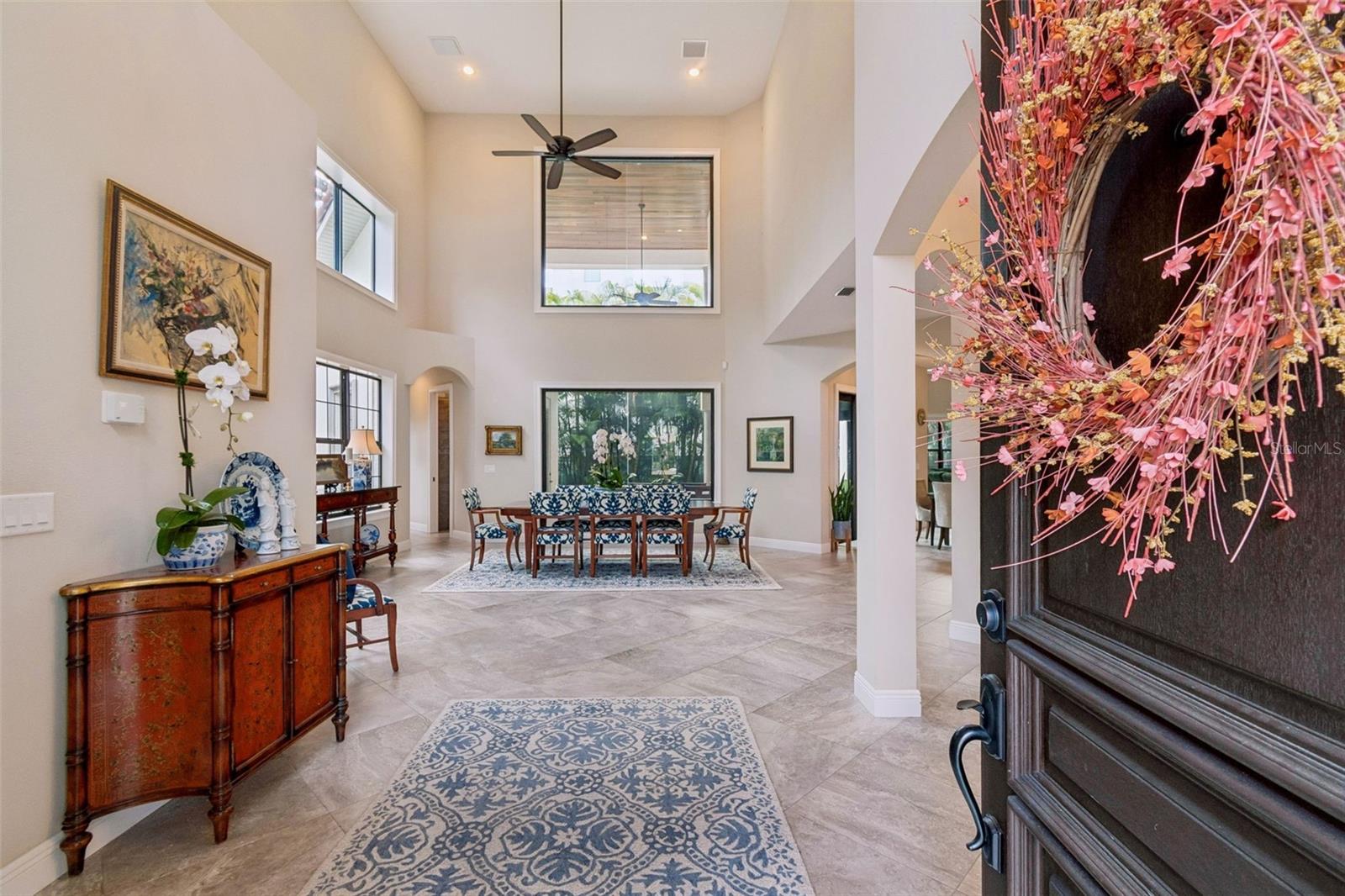 TB8475871 Property Photo