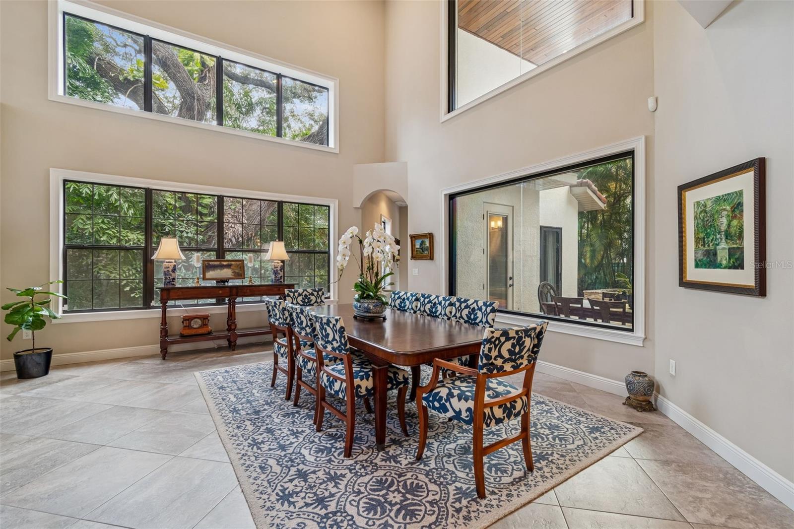 TB8475871 Property Photo