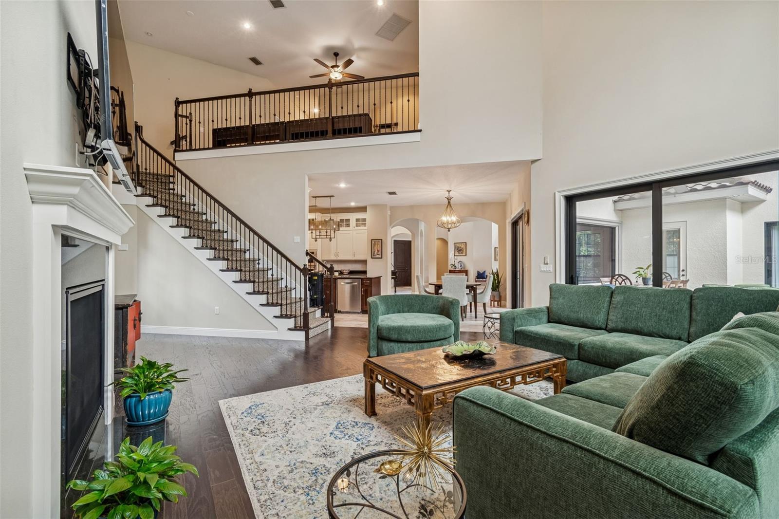 TB8475871 Property Photo