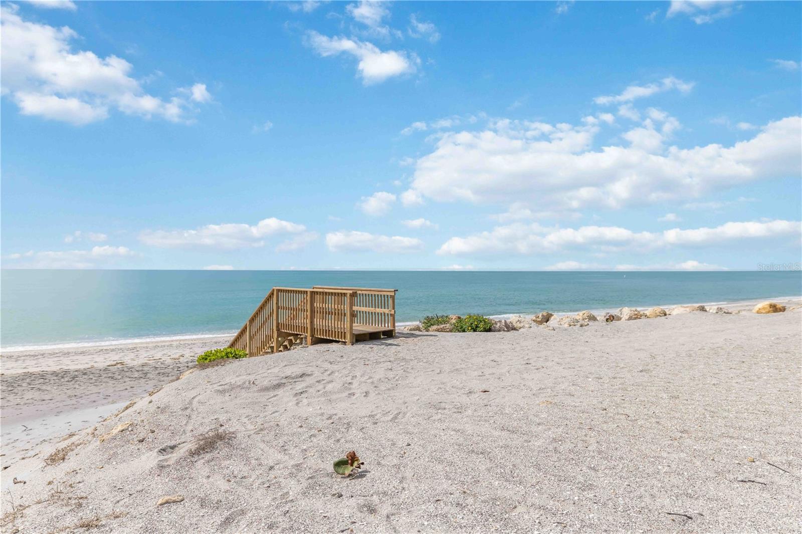 N6142947 Property Photo