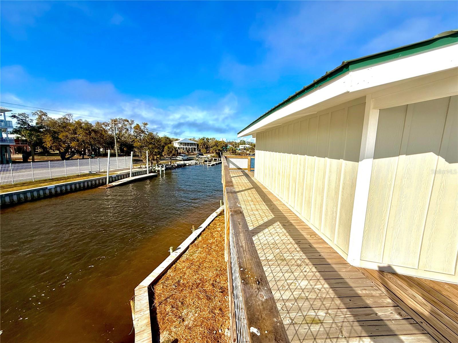 18 4TH ST, HORSESHOE BEACH, FL, 32648