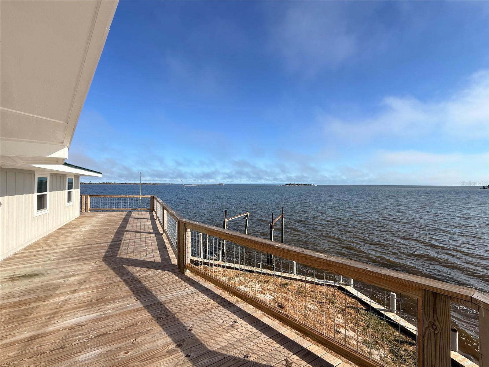 18 4TH ST, HORSESHOE BEACH, FL, 32648