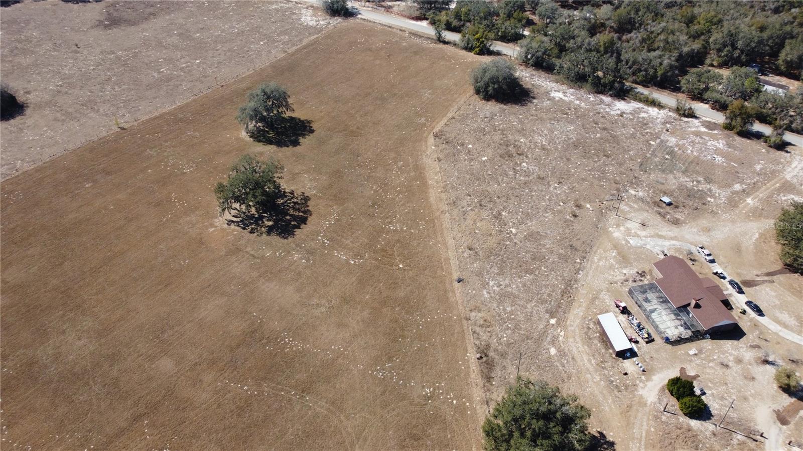 TB8475916 Property Photo