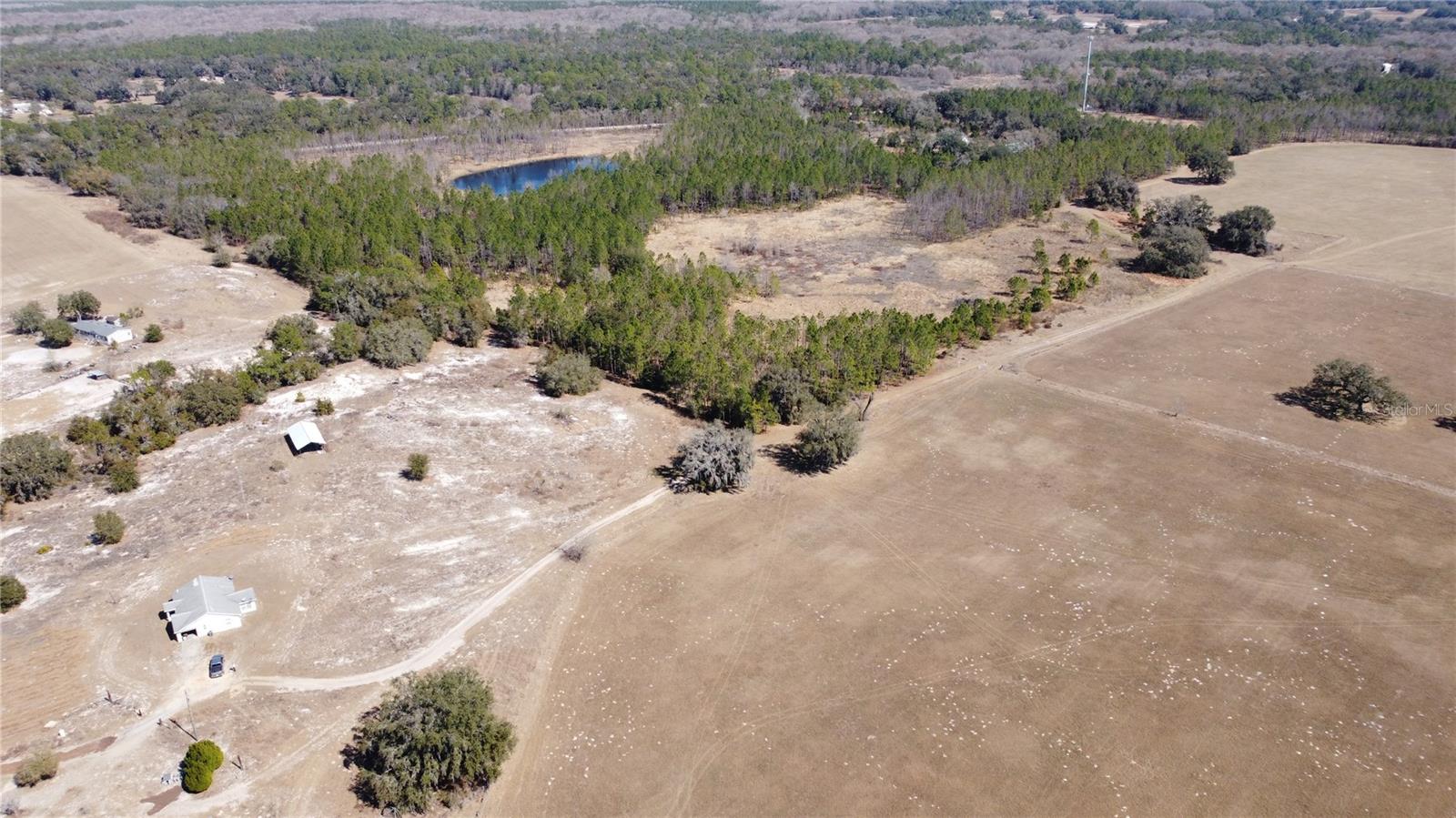 TB8475916 Property Photo