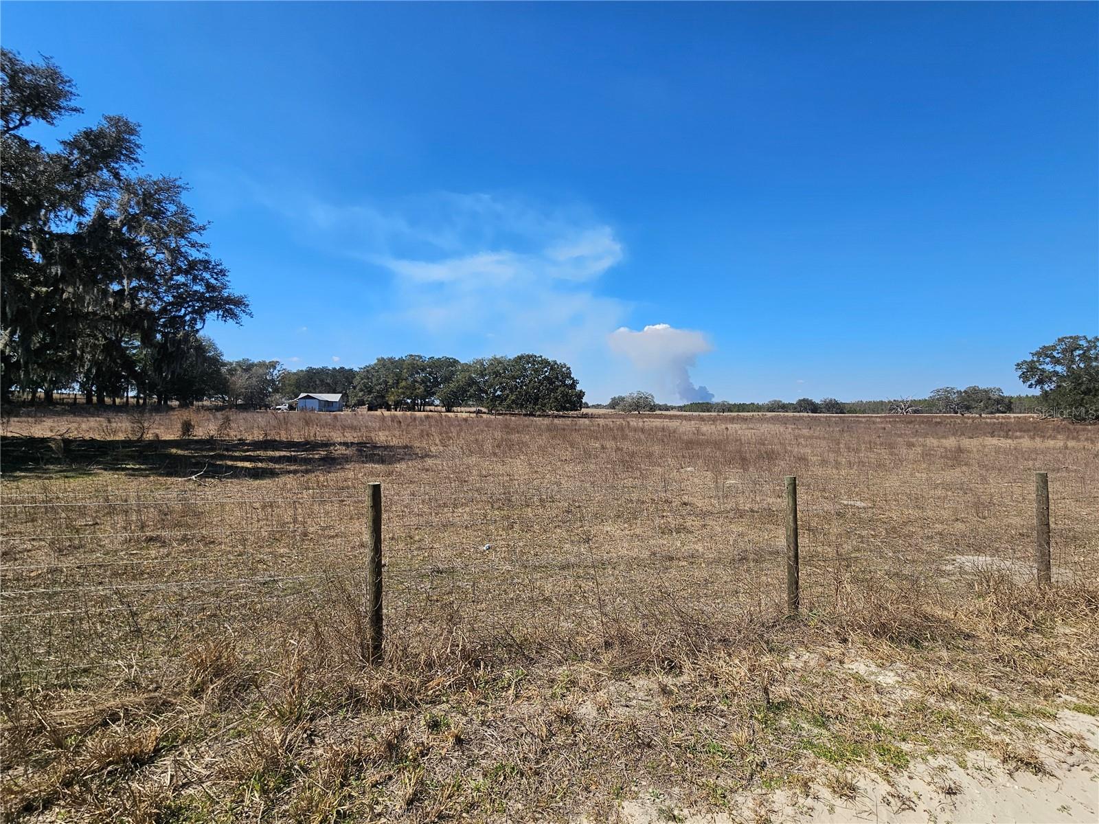 TB8475916 Property Photo