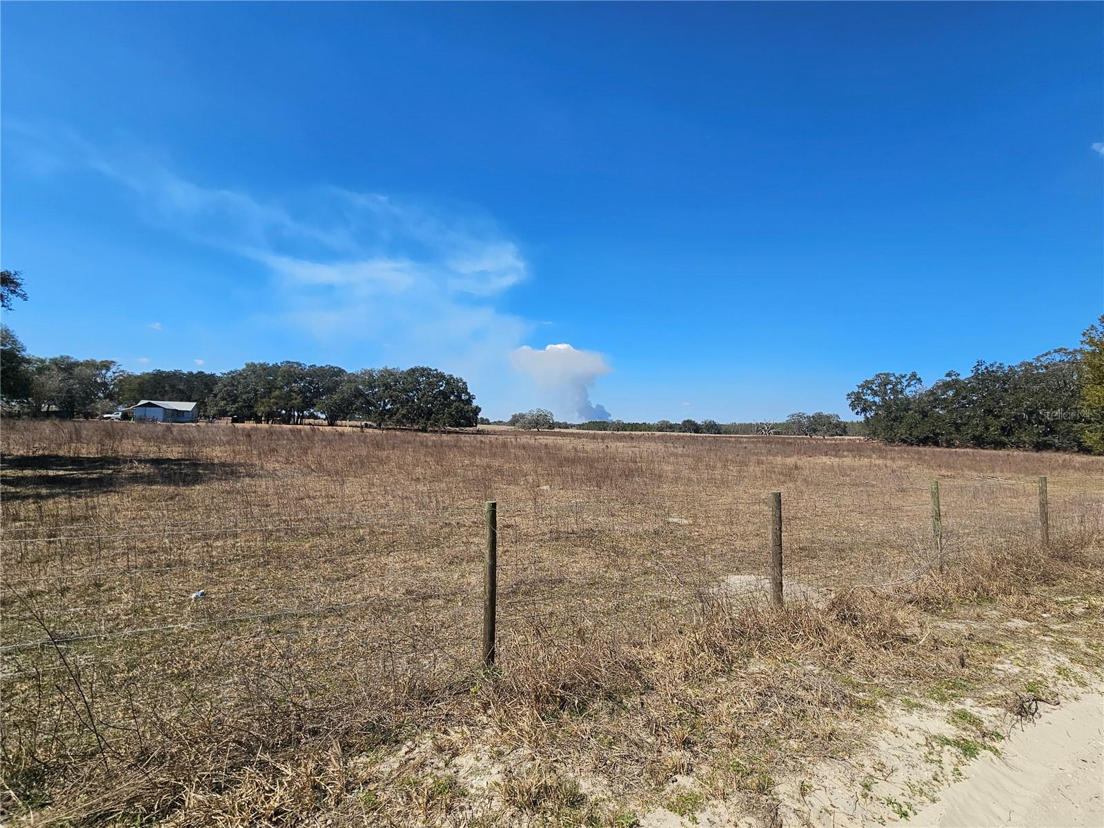 TB8475916 Property Photo