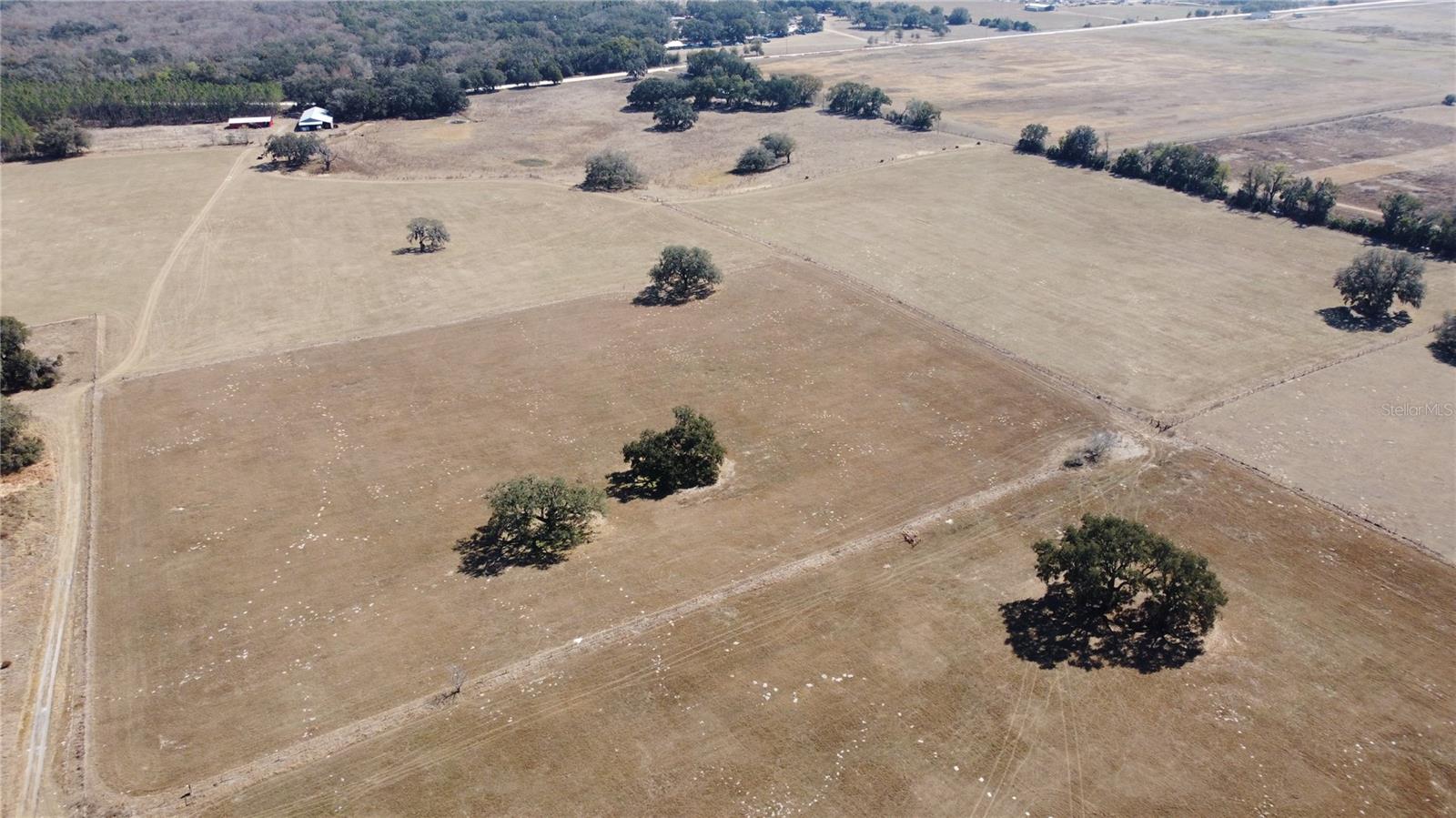 TB8475916 Property Photo