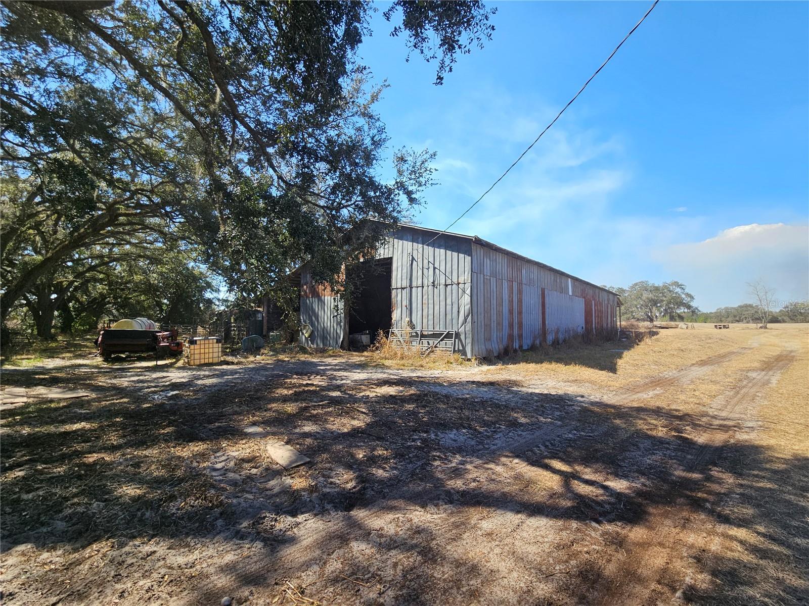 TB8475916 Property Photo