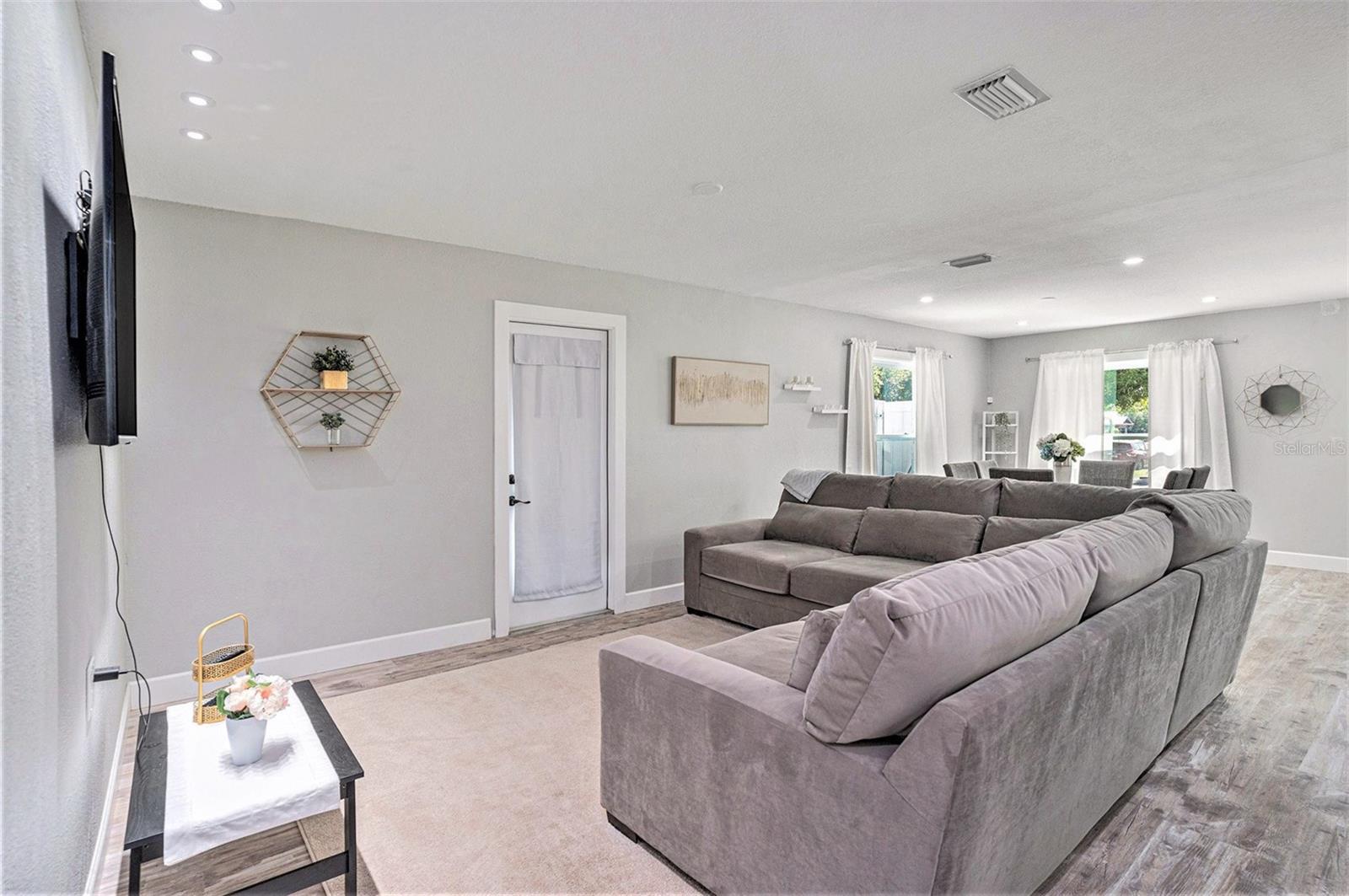 3012 N HIGHLAND AVE, TAMPA, FL, 33603