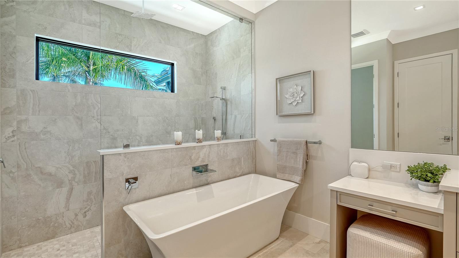 A4682428 Property Photo