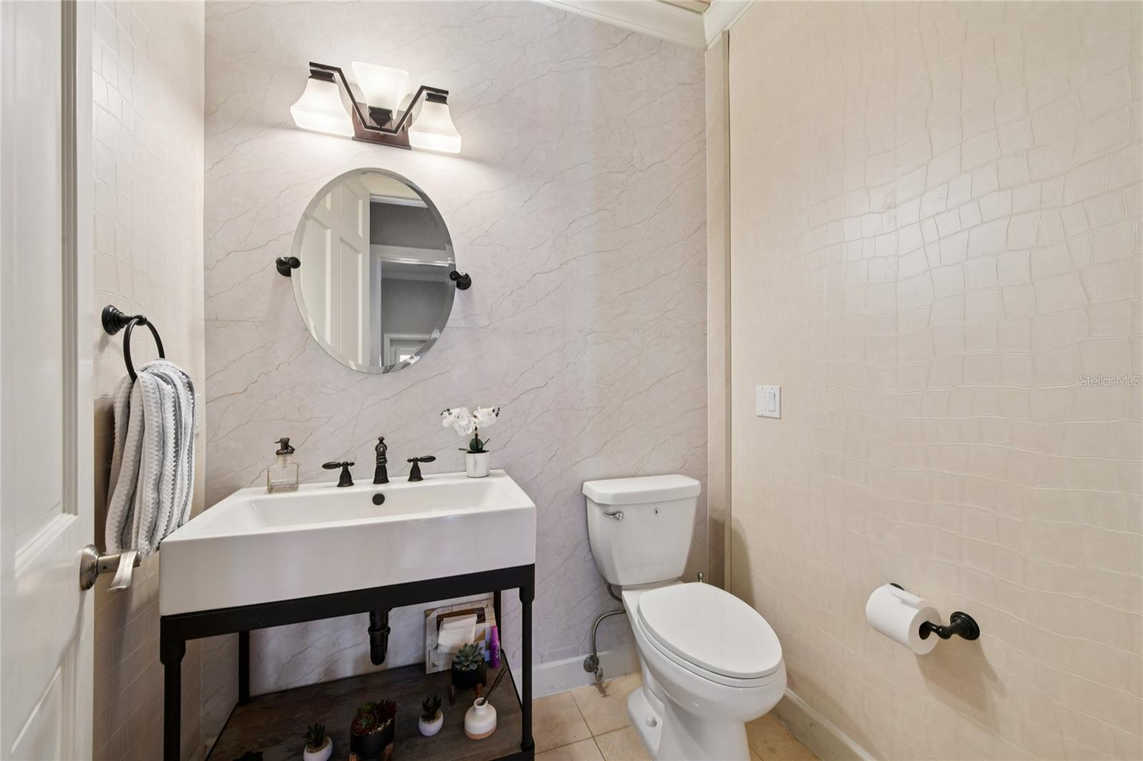 O6382287 Property Photo