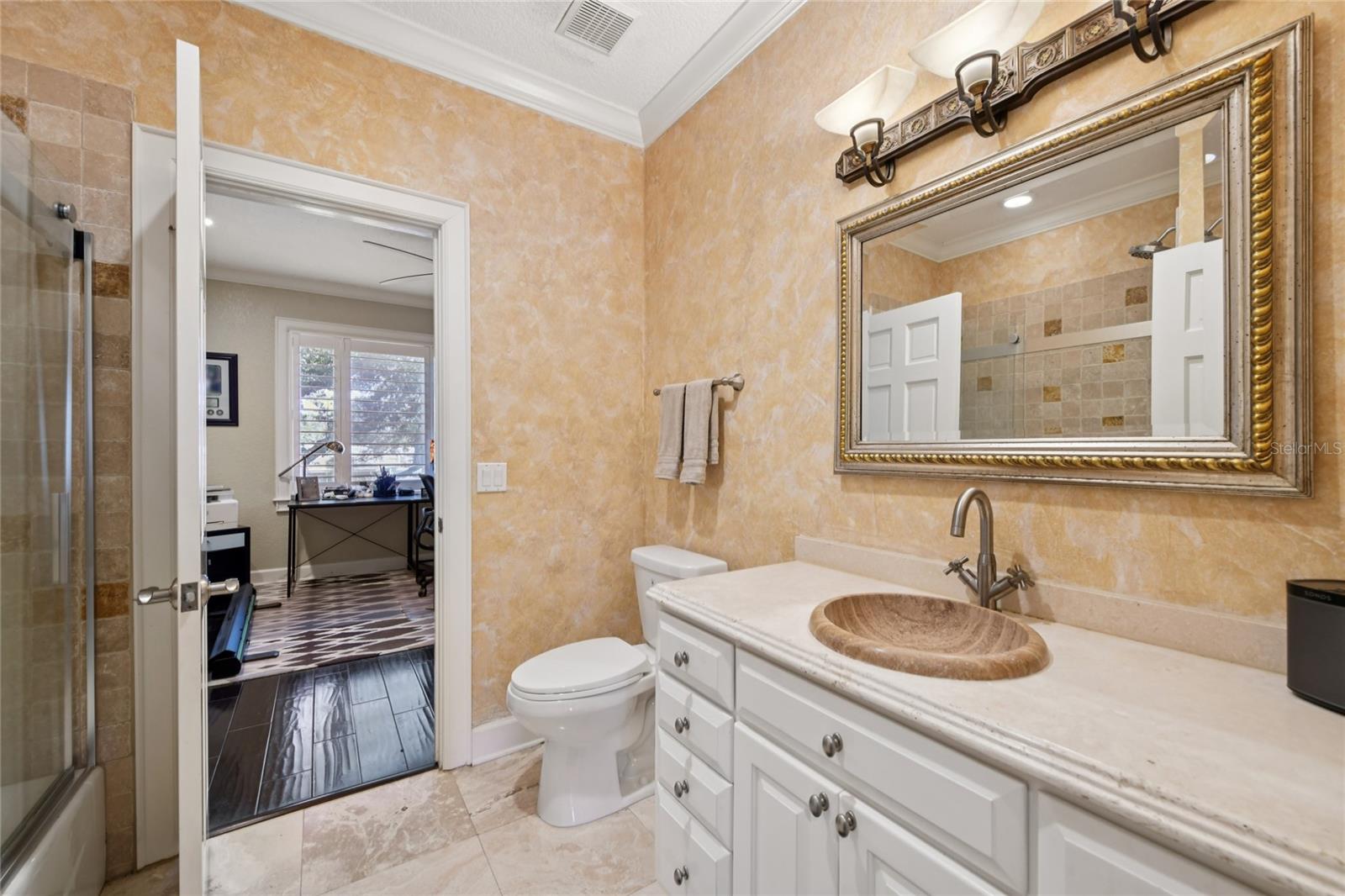 O6382287 Property Photo