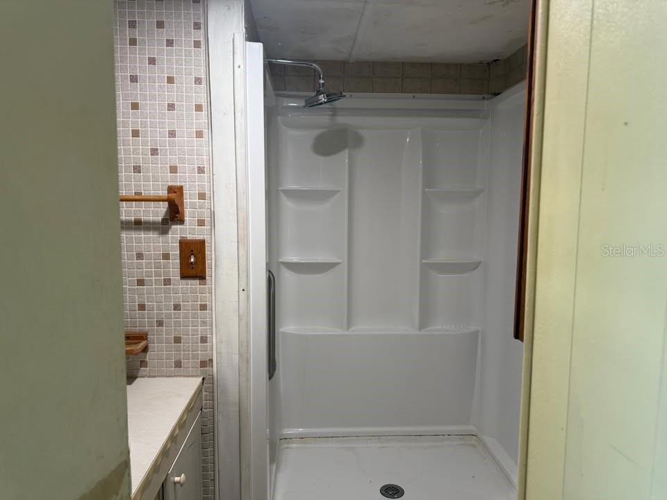 TB8476121 Property Photo