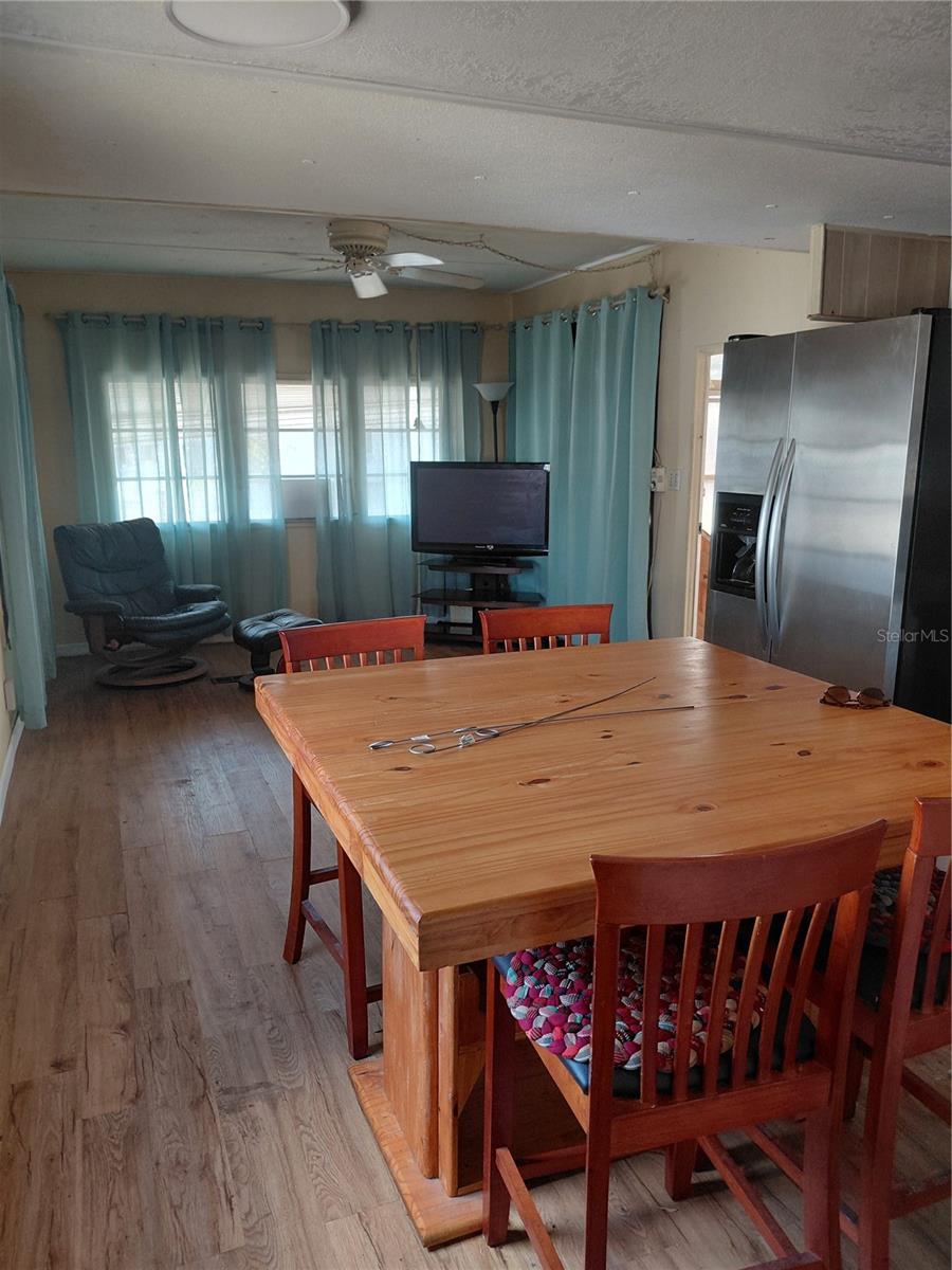 TB8476121 Property Photo