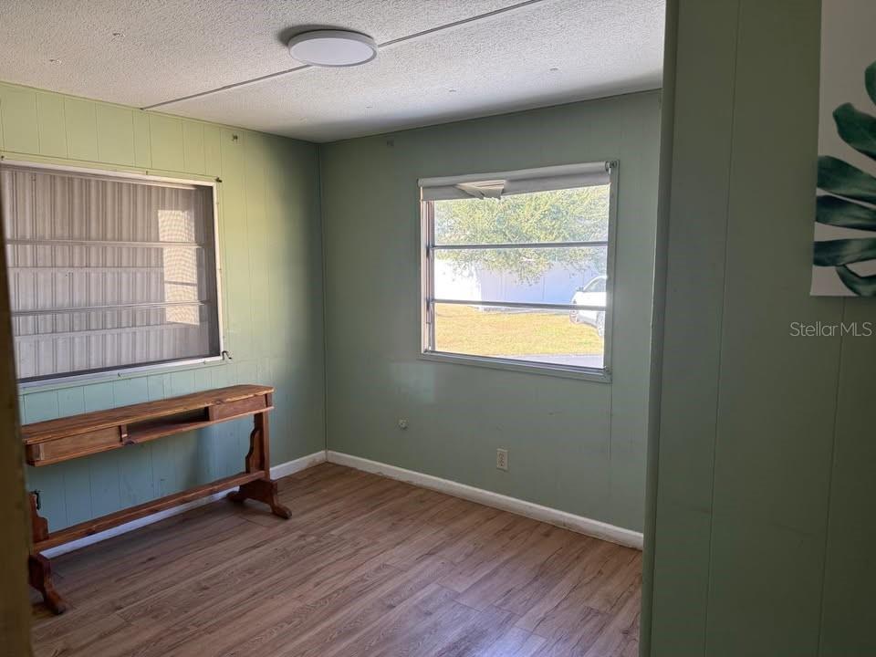 TB8476121 Property Photo