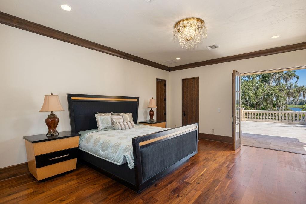 O6382393 Property Photo