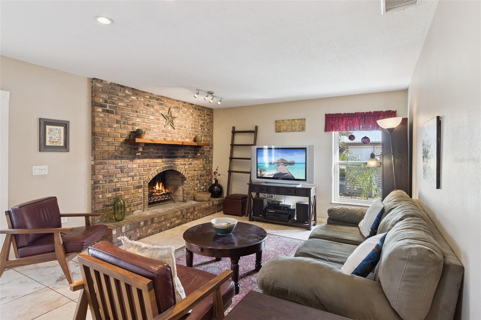 1256 CENTER ST, LAKE WALES, FL, 33859