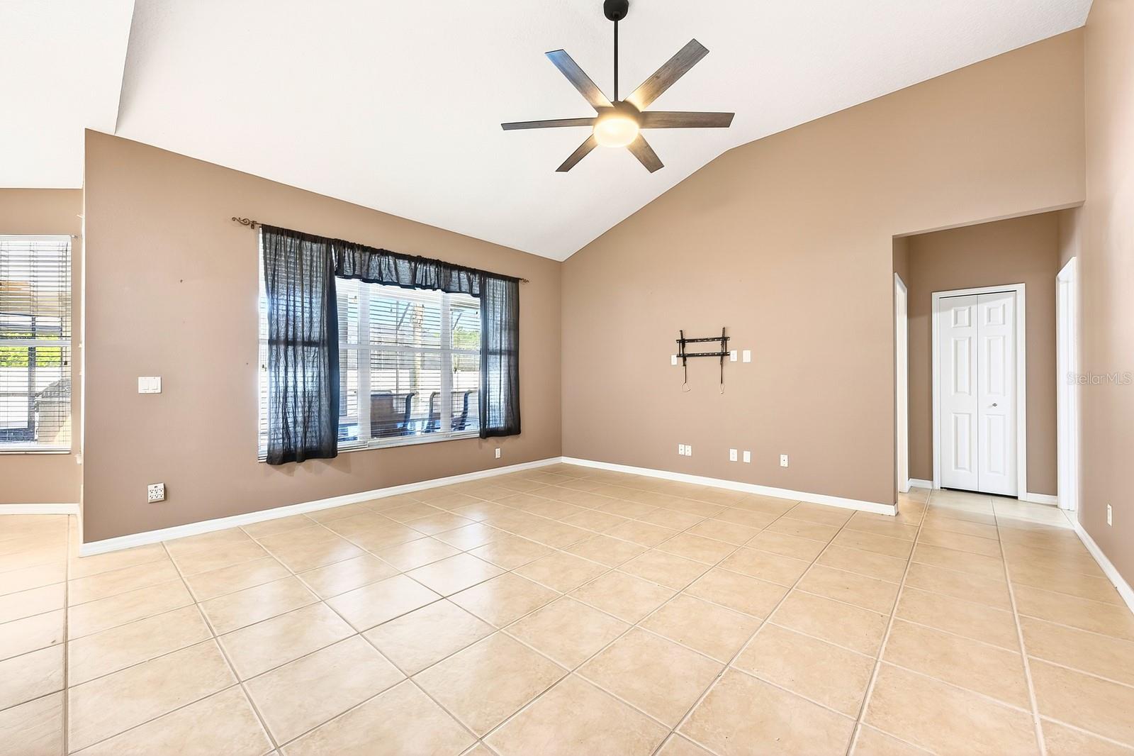 3965 EMERALD ESTATES CIR, APOPKA, FL, 32703