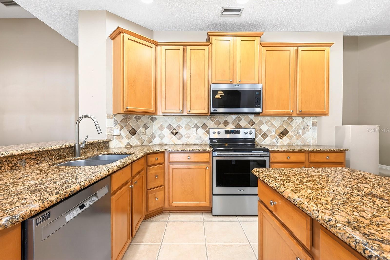 3965 EMERALD ESTATES CIR, APOPKA, FL, 32703