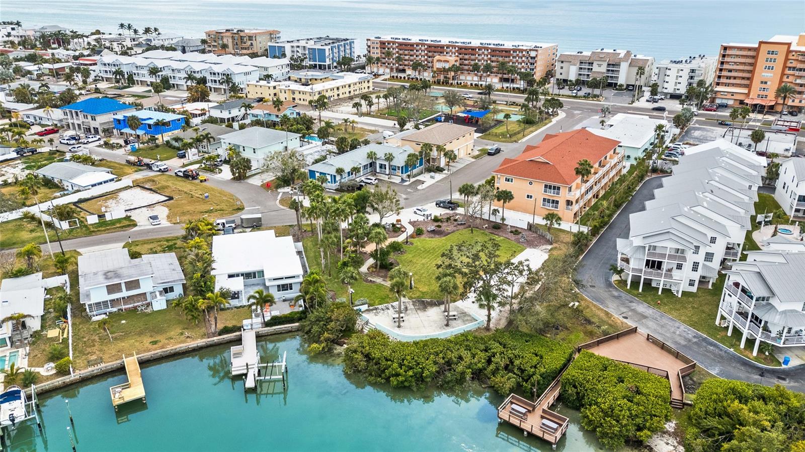 Friendship Park is a sublime Peacefull park setting on the intracoastal on the East side of the Townhomes