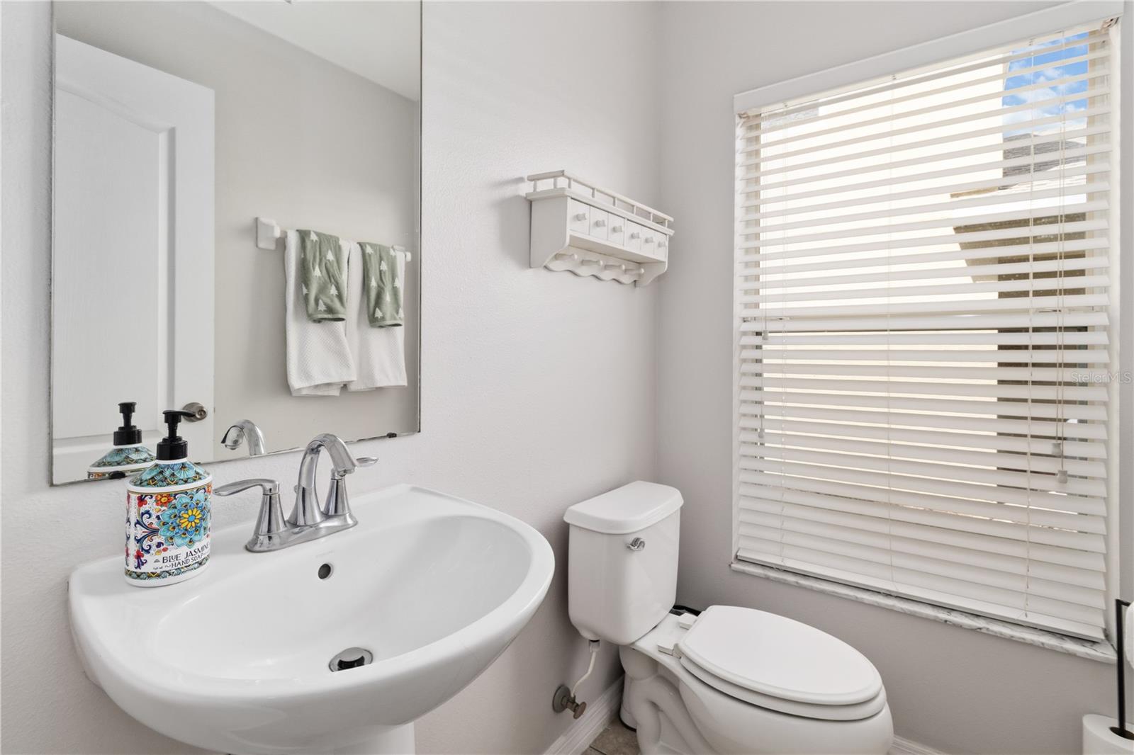 1/2 Bath