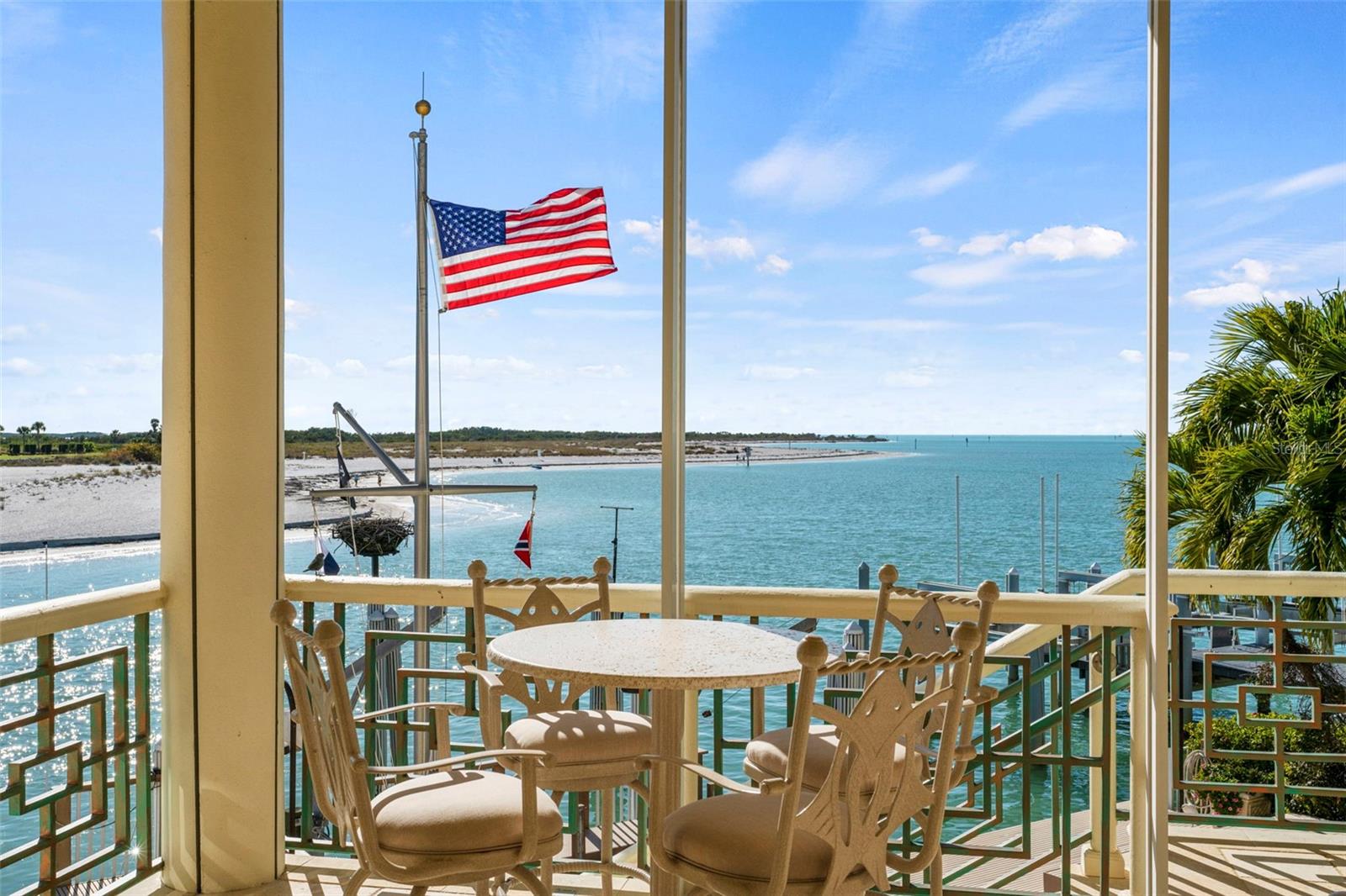 TB8476319 Property Photo