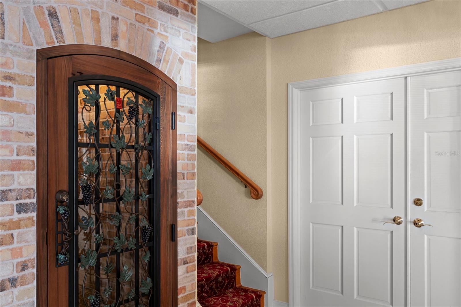 TB8476319 Property Photo