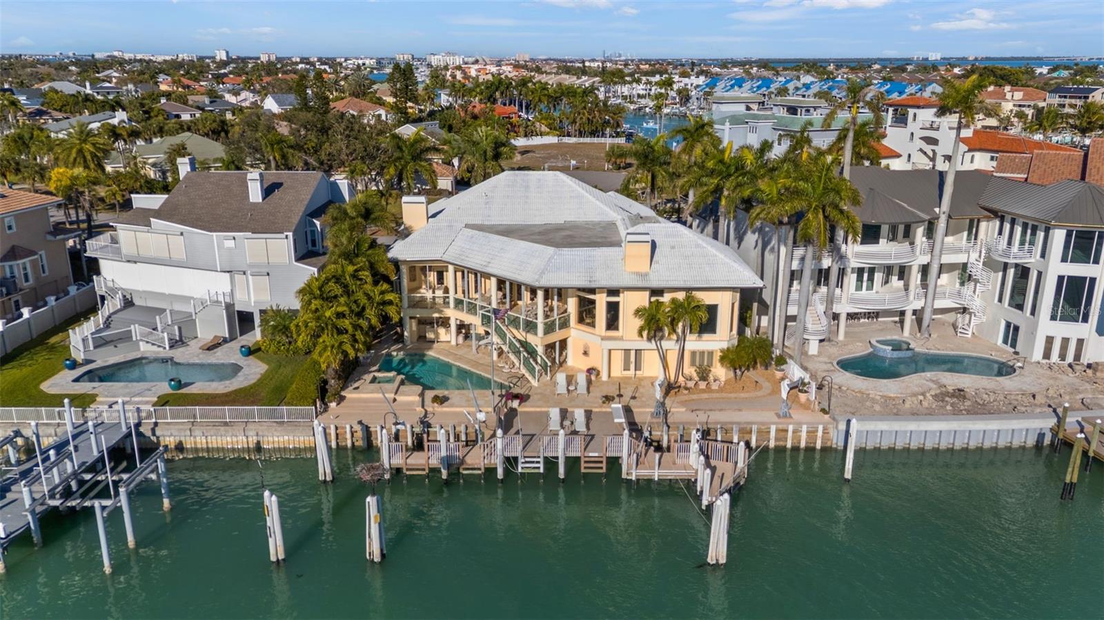 TB8476319 Property Photo