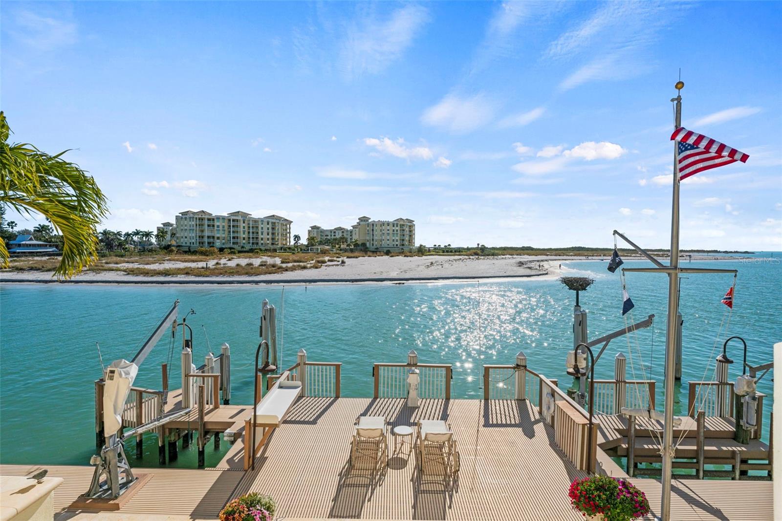 TB8476319 Property Photo